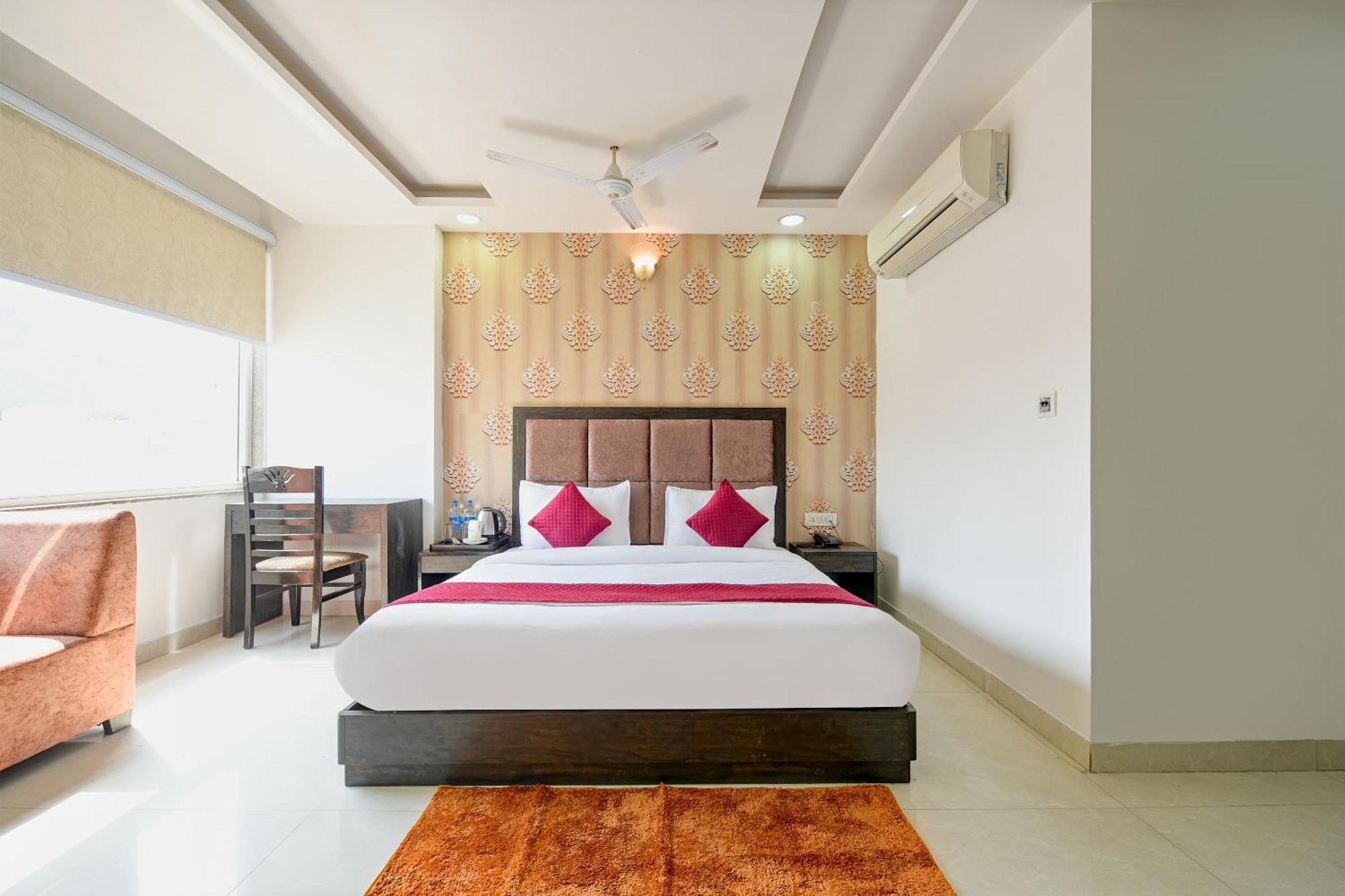 The Empire Near Delhi Airport Hotel