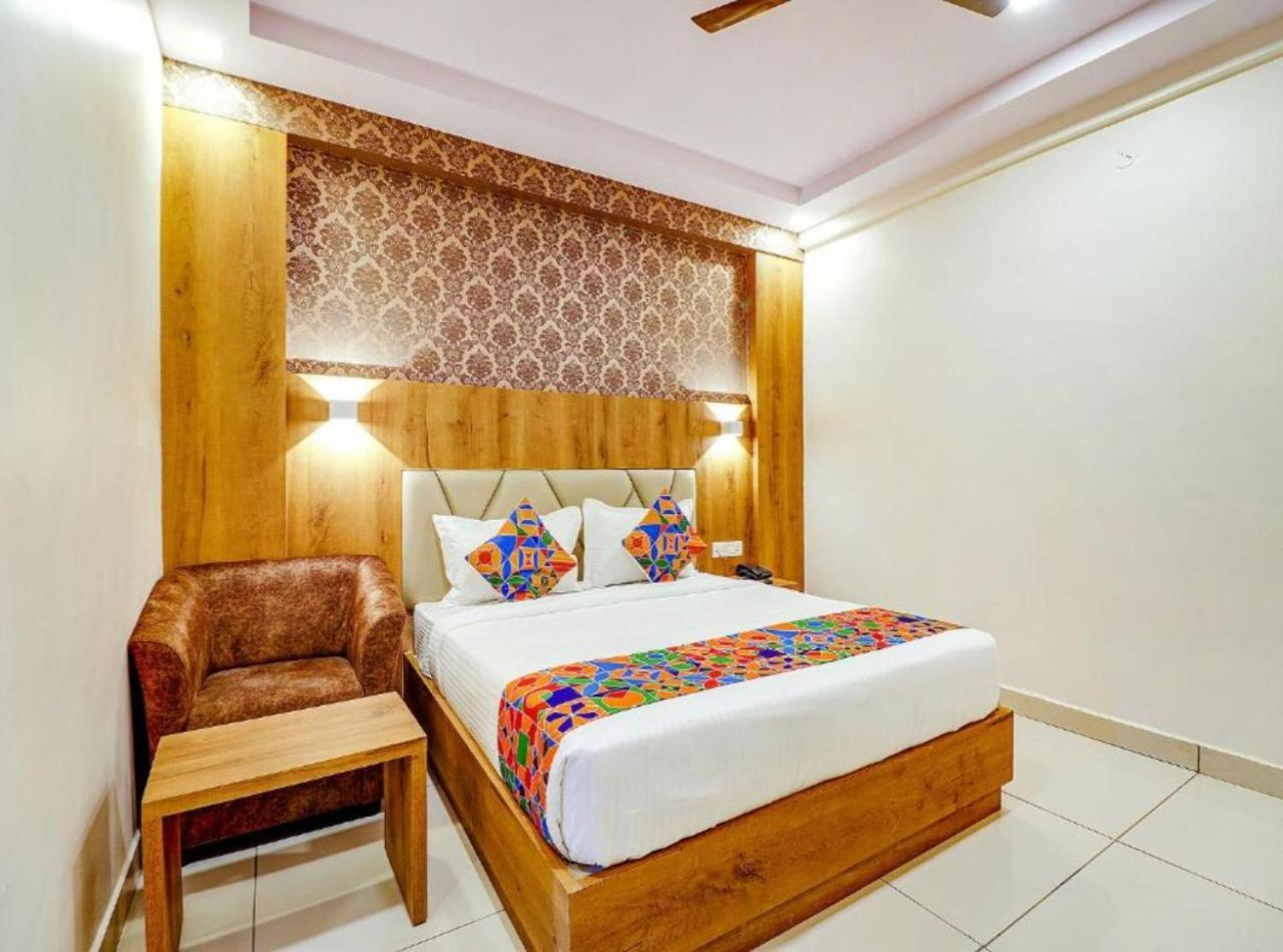 Airport De Olive Aero Near Igi Airport 4* New Delhi