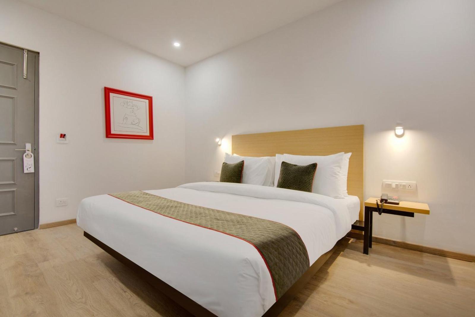 Hotel Cozy Cave New Delhi