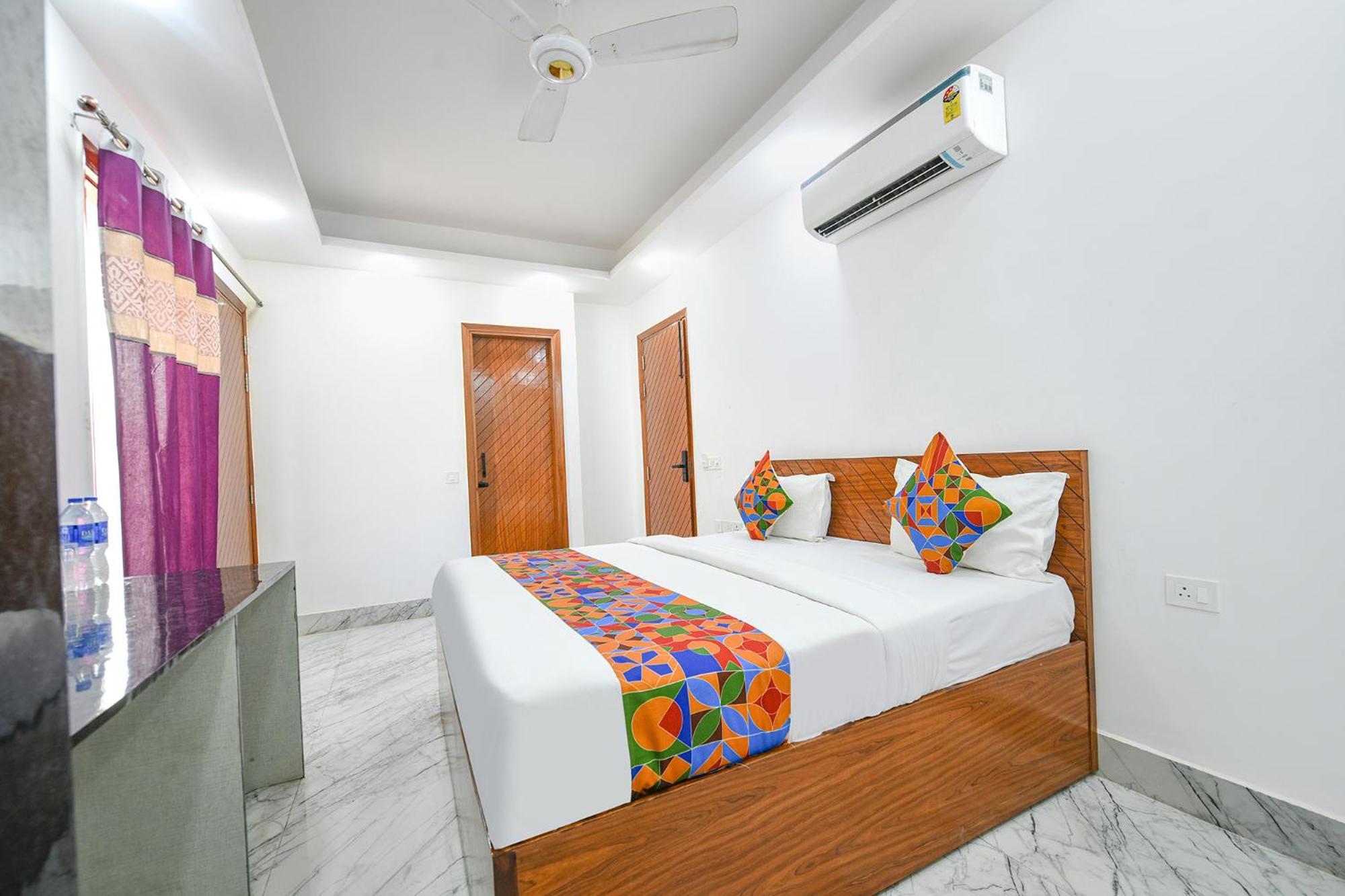 Fabhotel Muscat Residency 3*