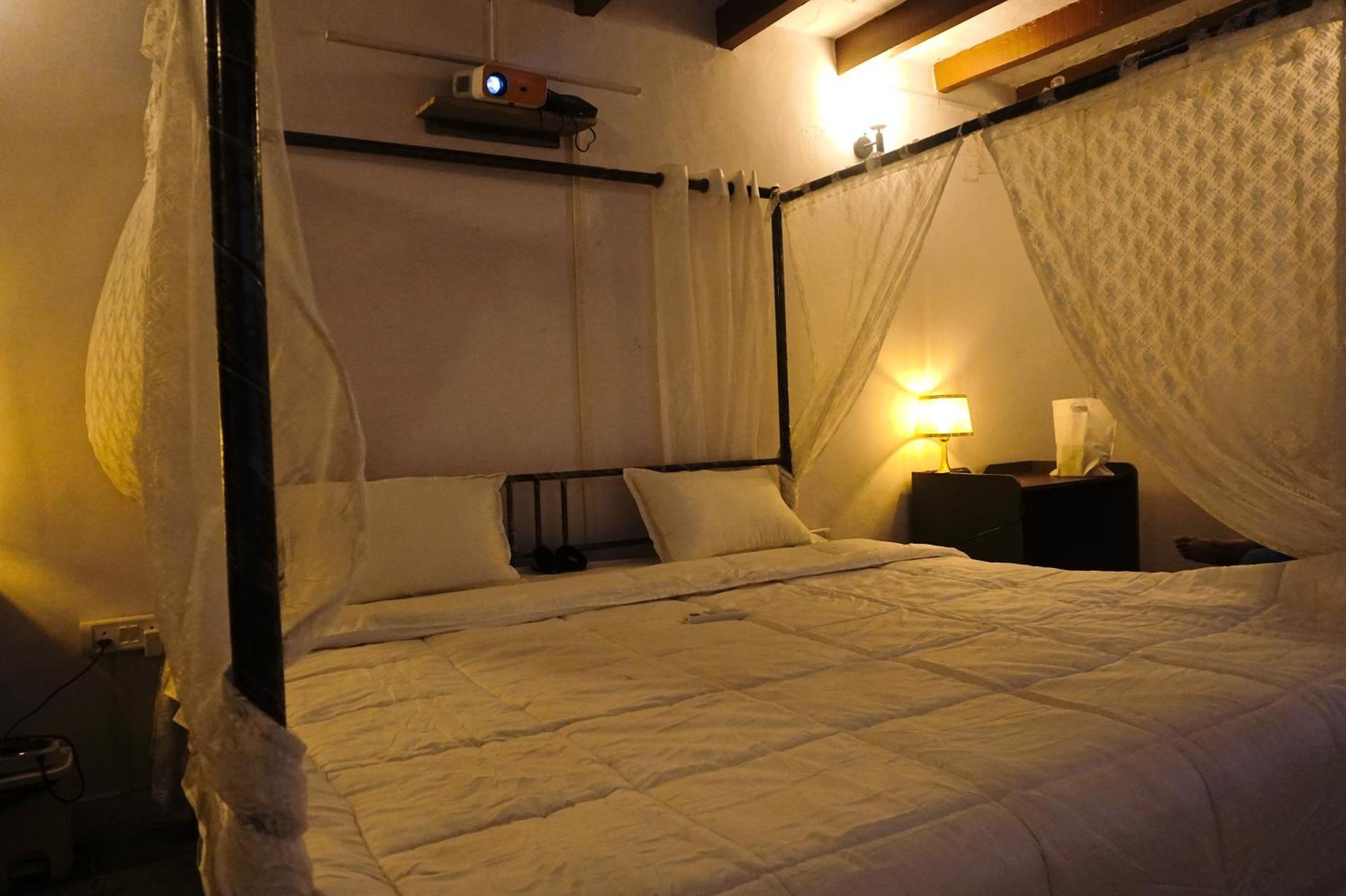 Lakeside Serenity Retreat Bed & Breakfast *