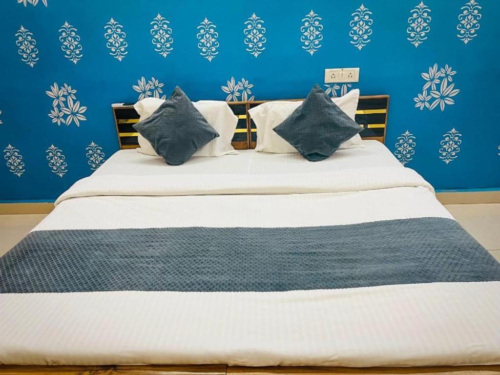 Tourist Hotel 3*