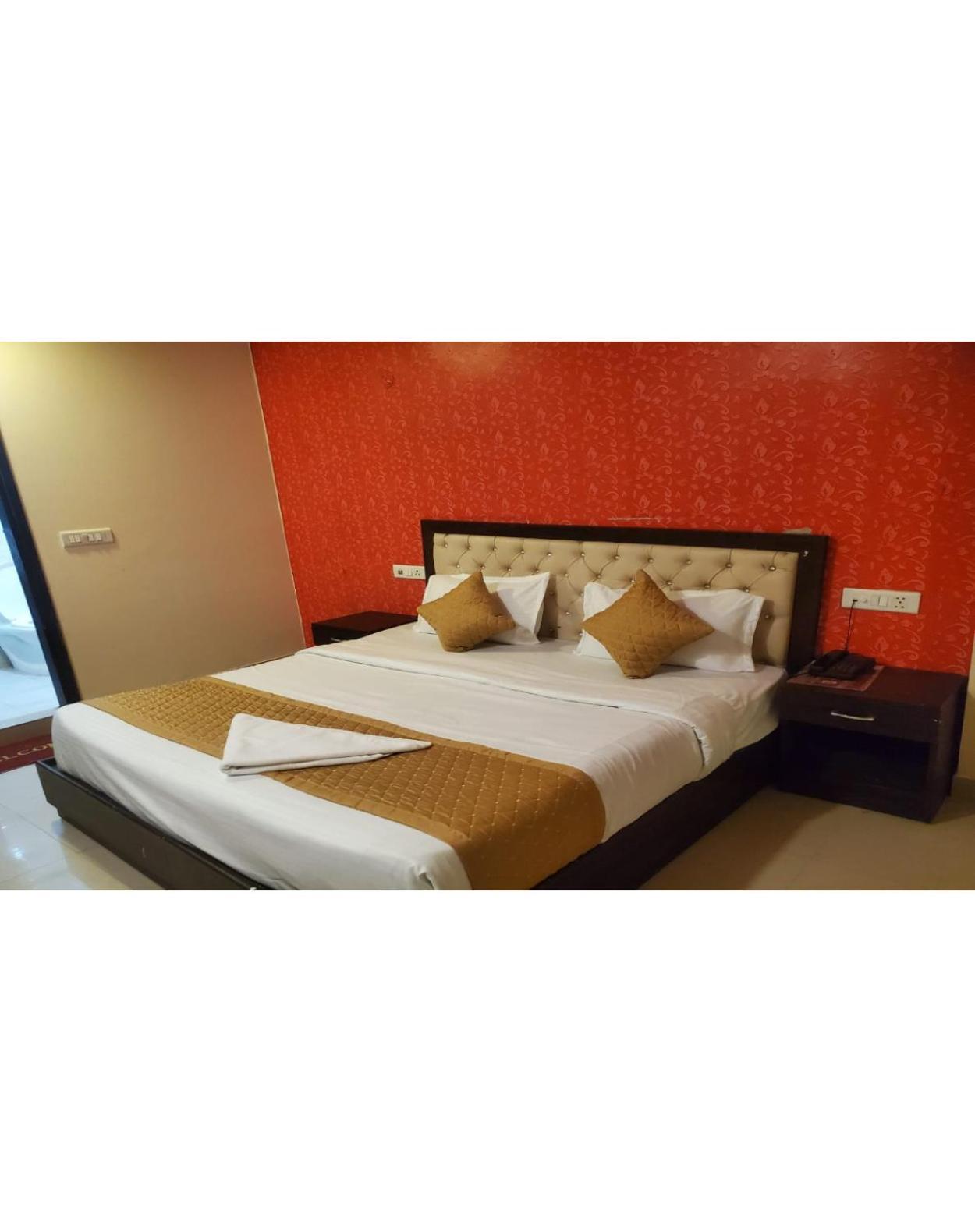 Tourist Hotel Nova Deli