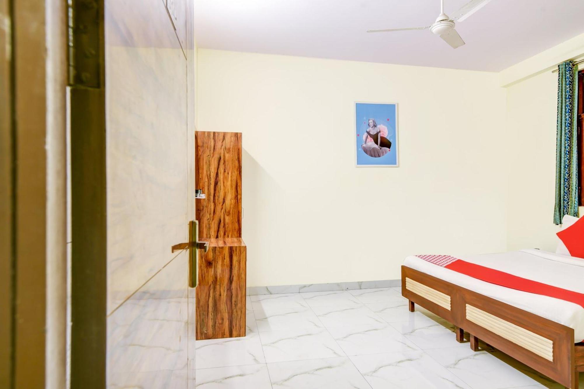 O 74192 Vishwakarma Palace 4* Delhi (National Capital Territory of India)