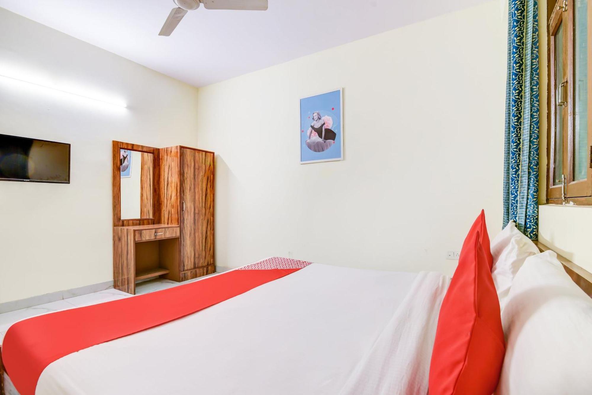 Hotel O 74192 Vishwakarma Palace Delhi (National Capital Territory of India)