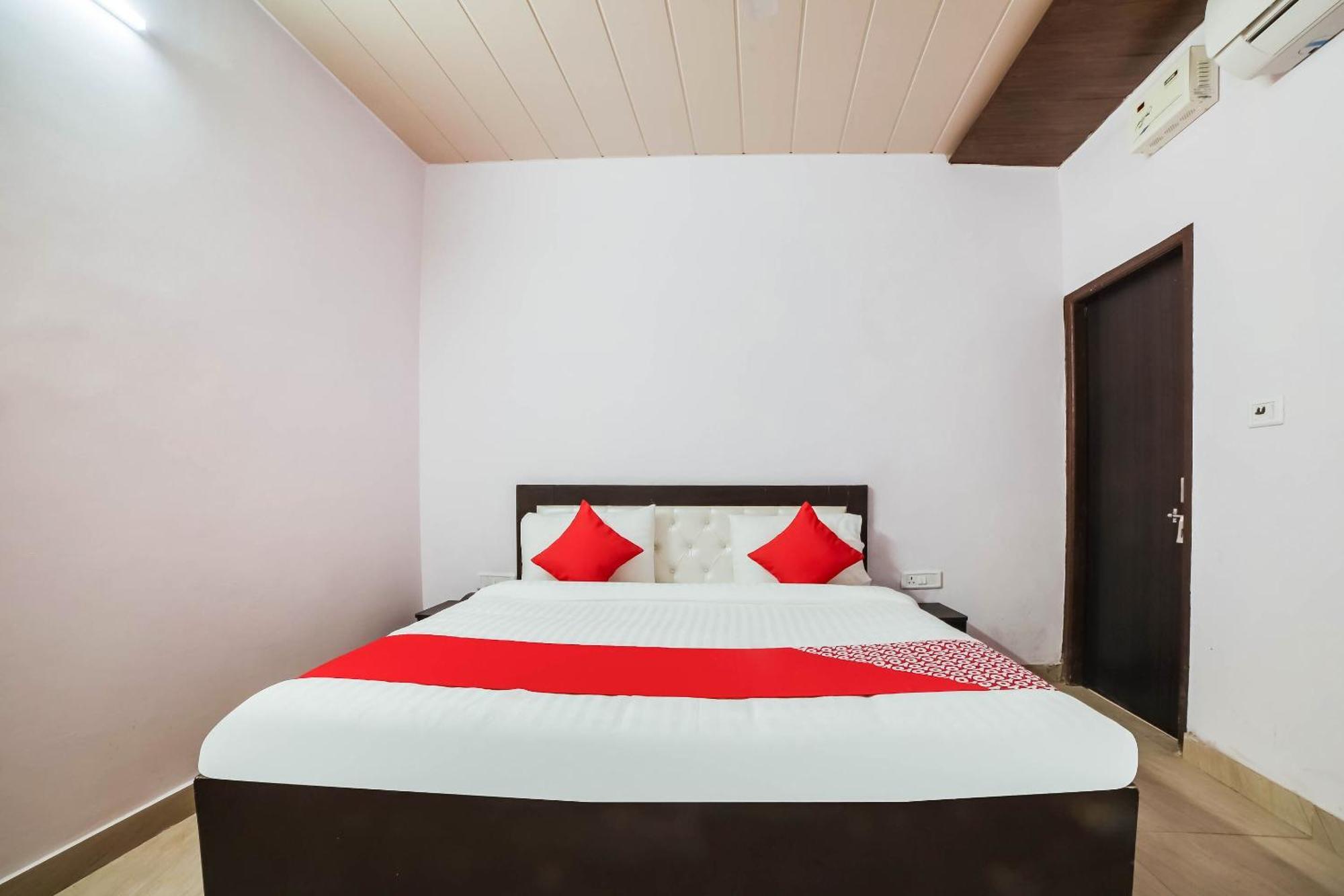 Hotel O Iris Lite Delhi (National Capital Territory of India)