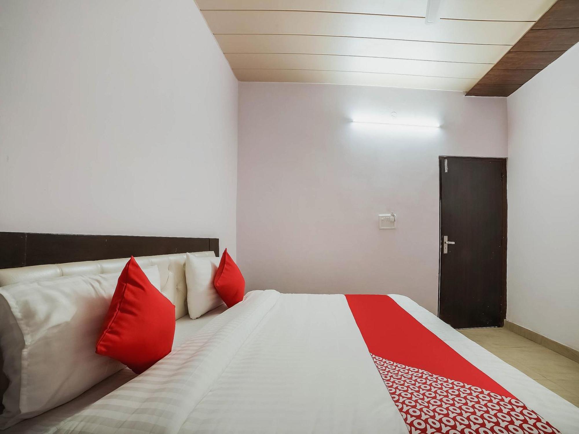 Hotel O Iris Lite Delhi (National Capital Territory of India)