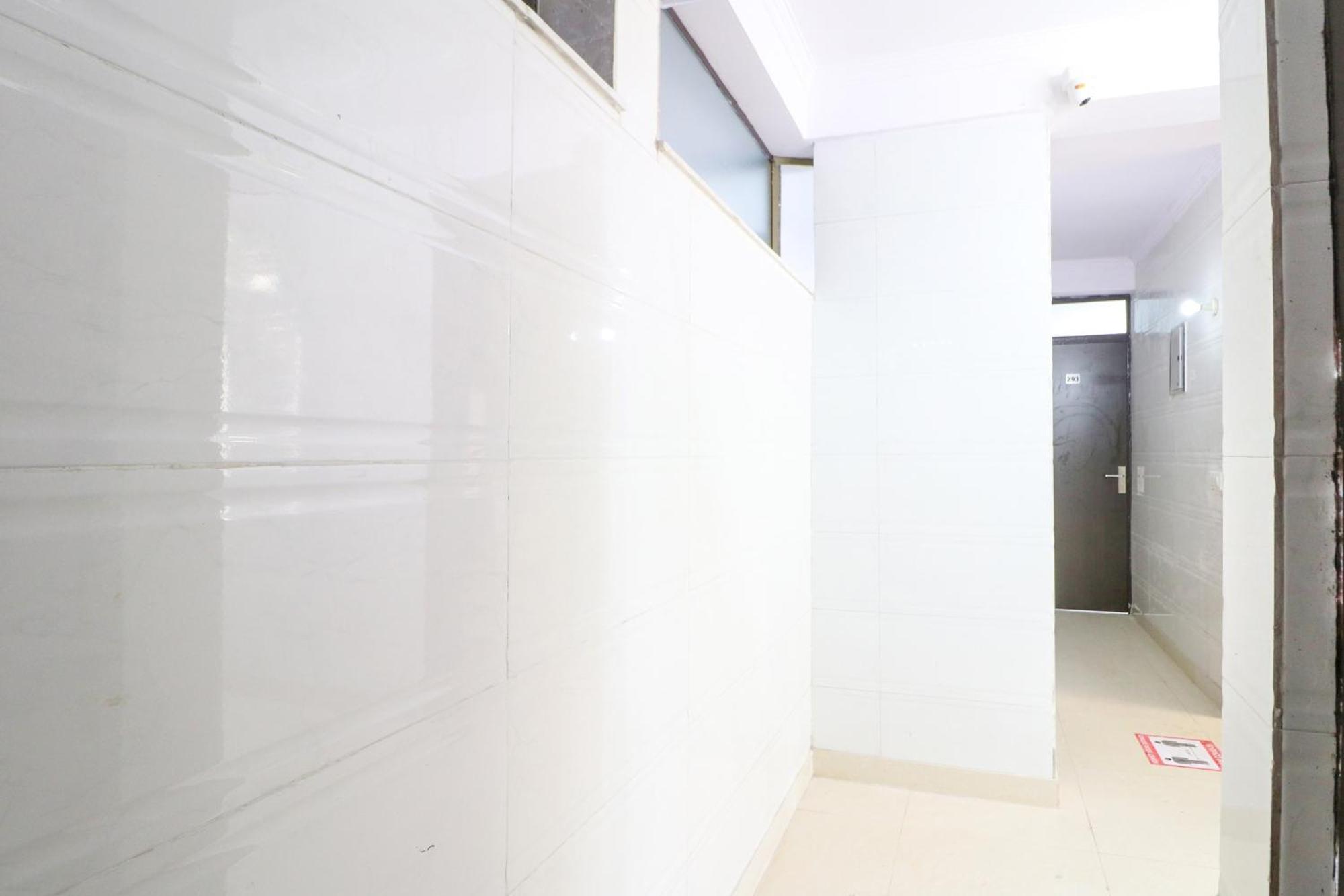 Unwind 3* Delhi (National Capital Territory of India)