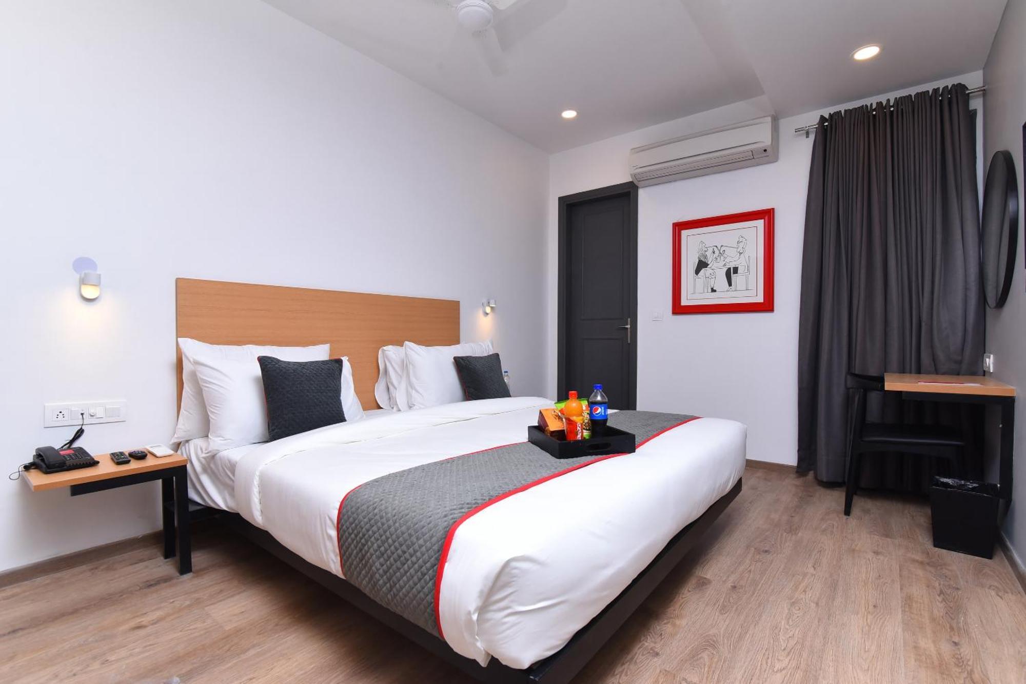 Hotel Townhouse Rudra Near Chhatarpur Metro Station New Delhi