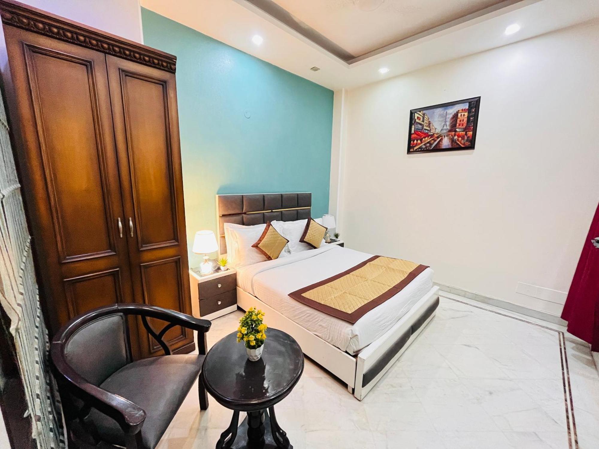 South - Park Near Hauz Khas South Delhi Hotel 3*