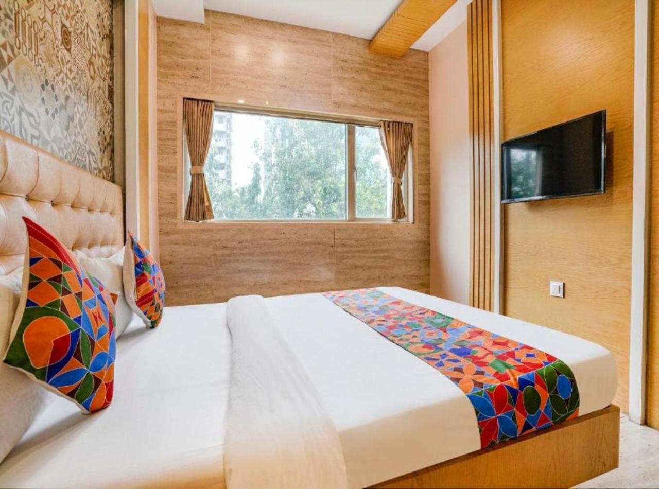 Hotel Airport De Olive Aero Near Igi Airport New Delhi
