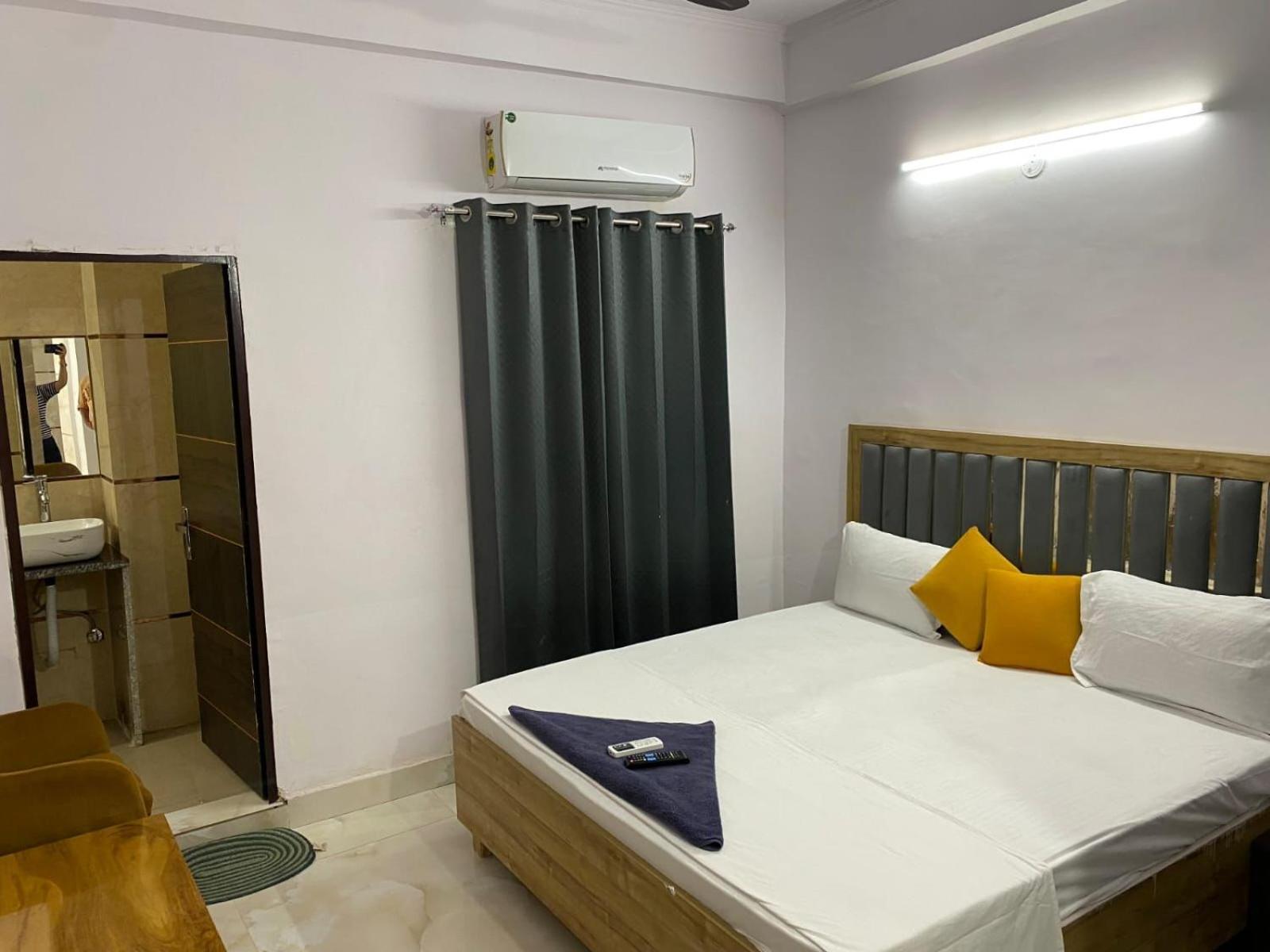 Couple Friendly Comfort Near Mundka Metro Station 3* Delhi (National Capital Territory of India)