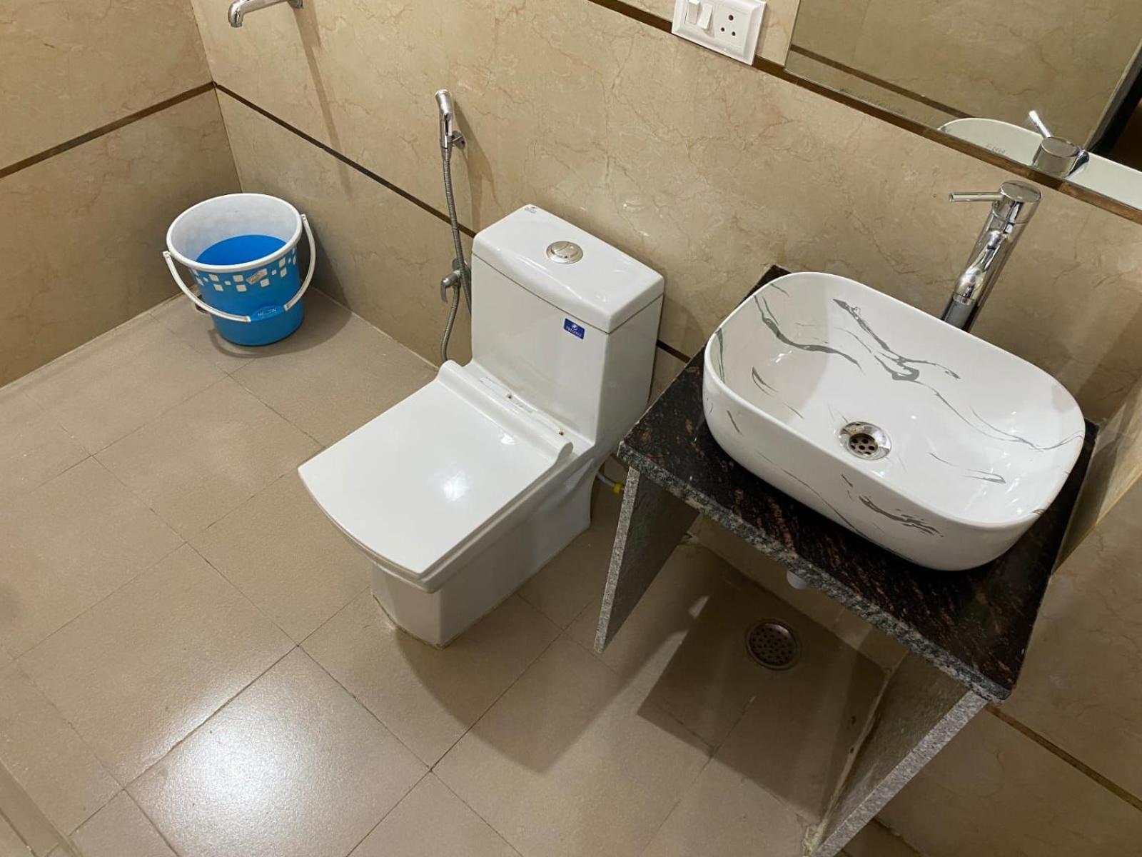 Couple Friendly Comfort Near Mundka Metro Station 3* Delhi (National Capital Territory of India)