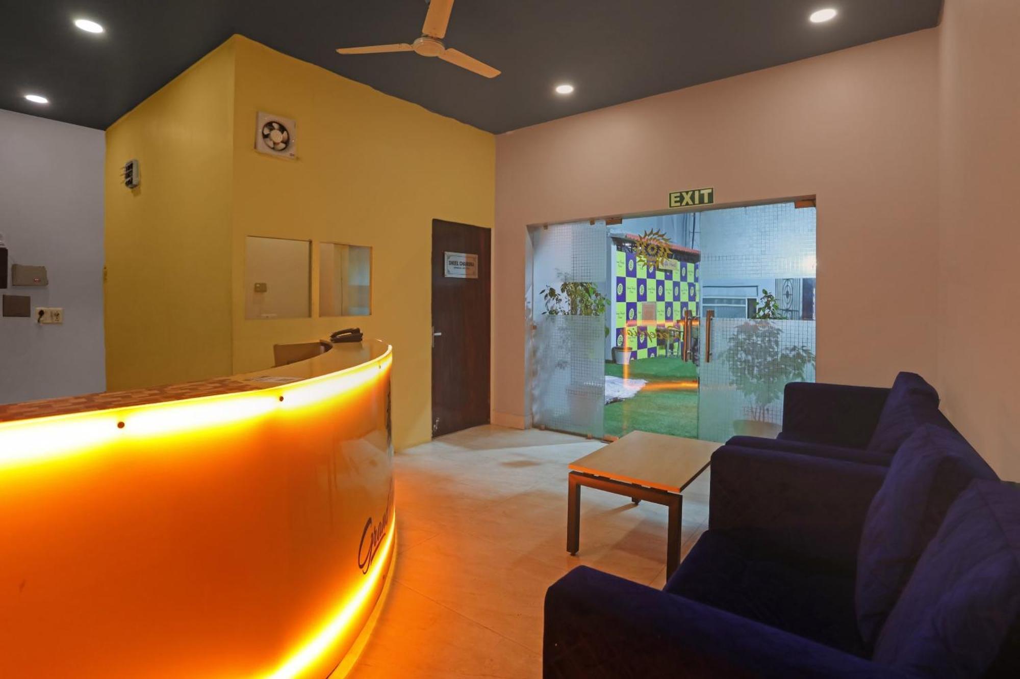 Hotel Super Townhouse Grand Pacific Ocean New Delhi