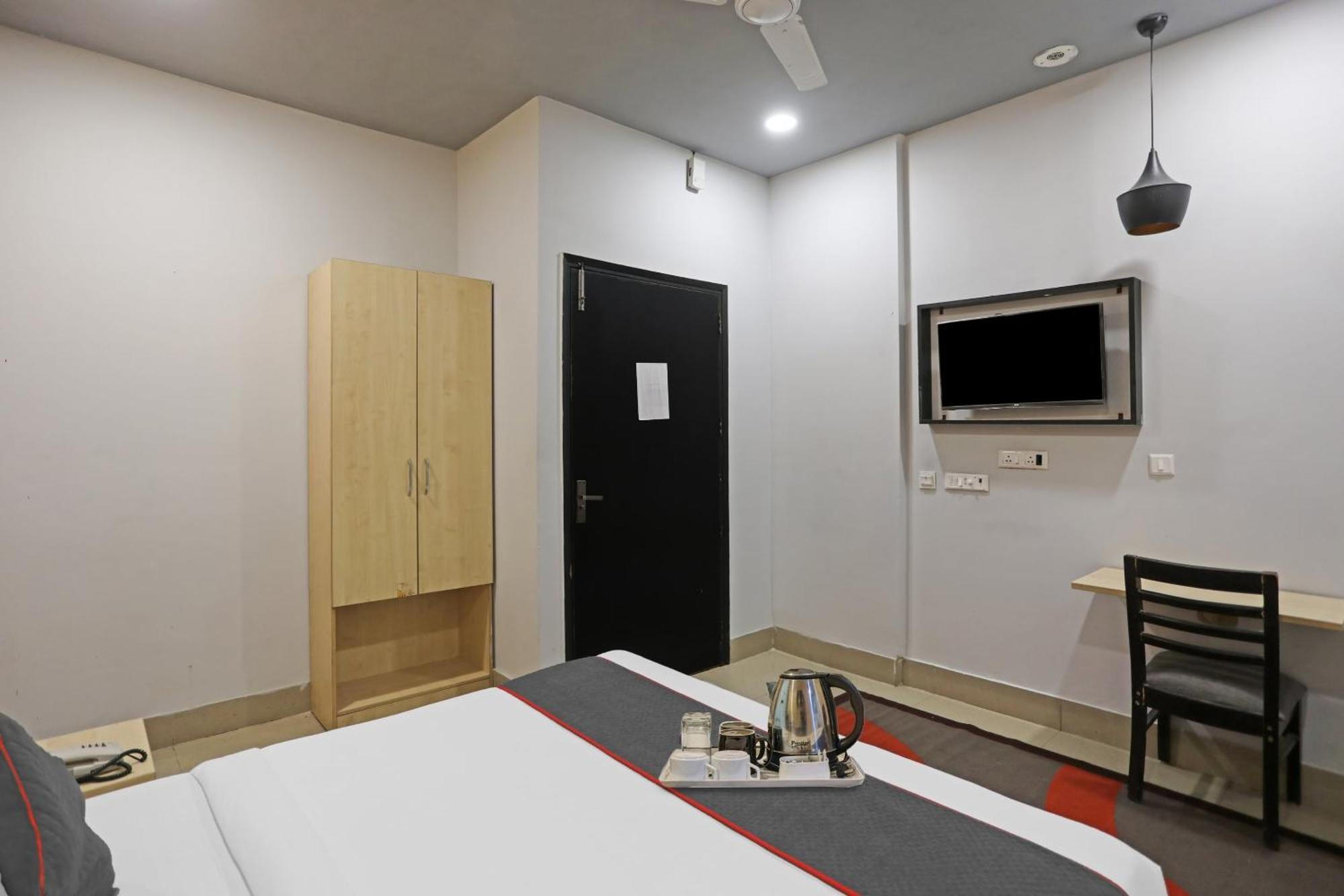 Super Townhouse Grand Pacific Ocean 4* New Delhi