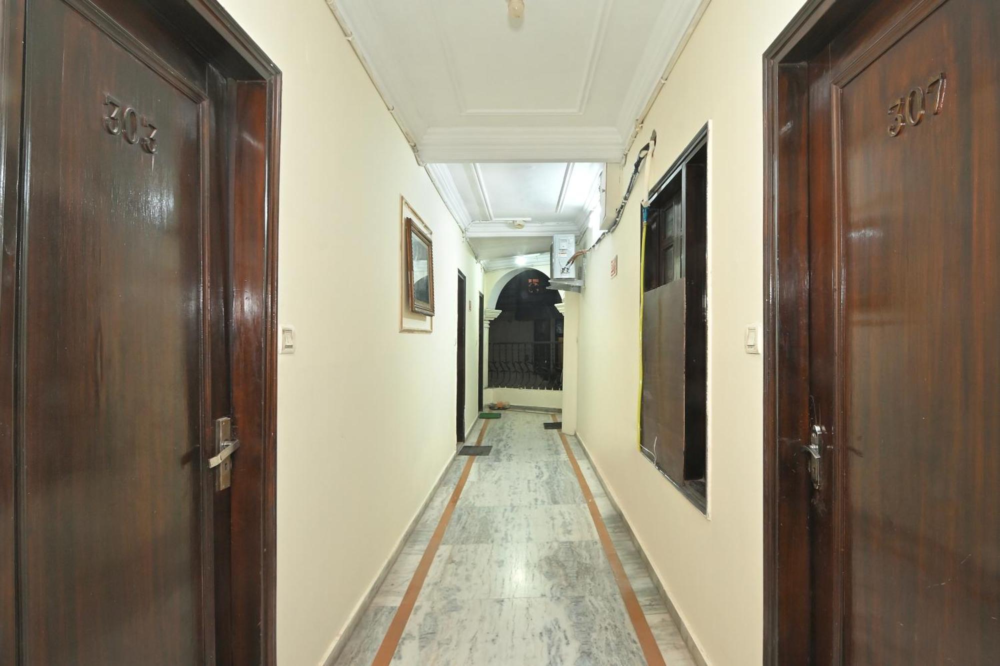 Ashoka Continental 3*