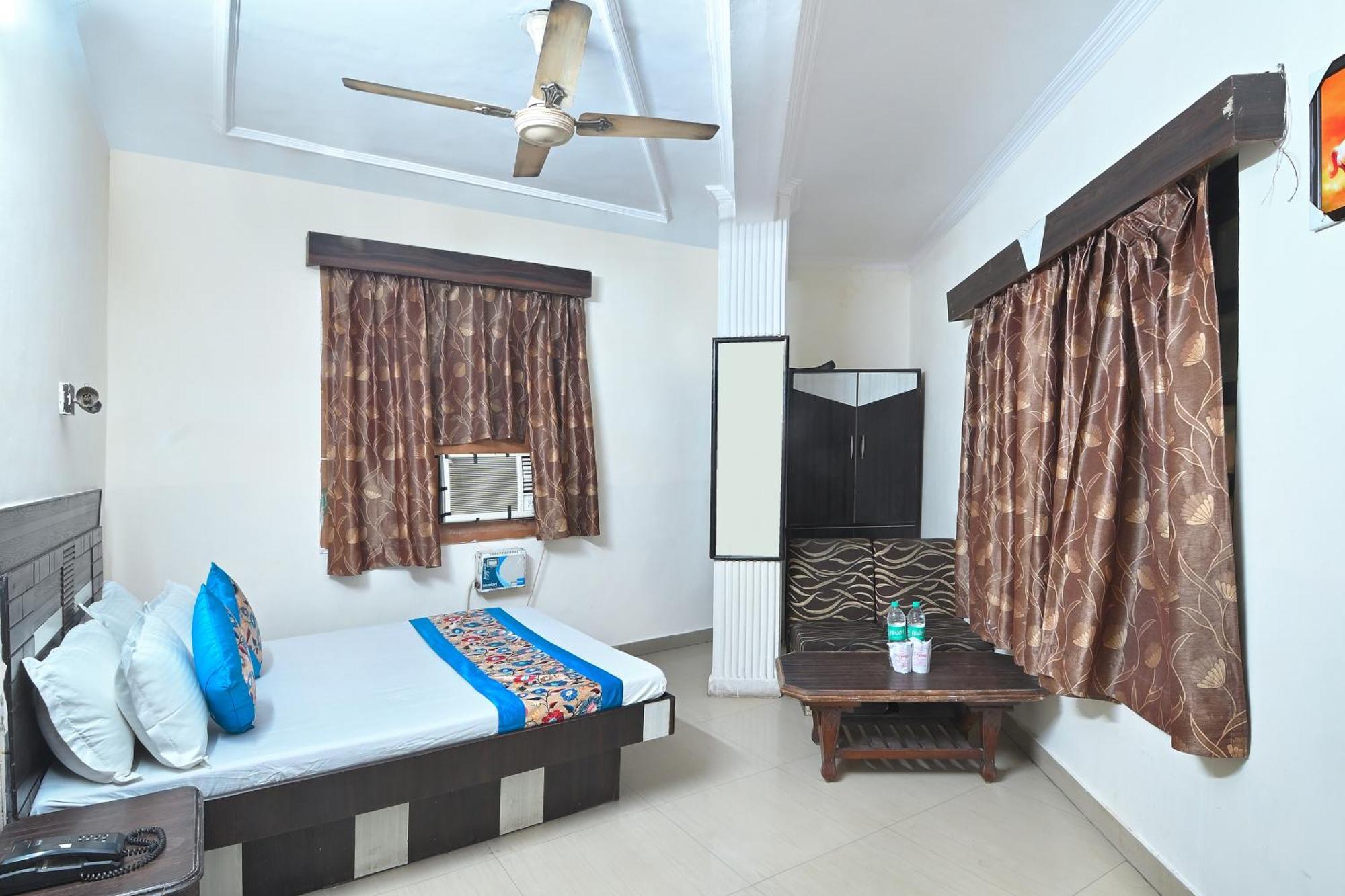 Ashoka Continental Hotel 3*