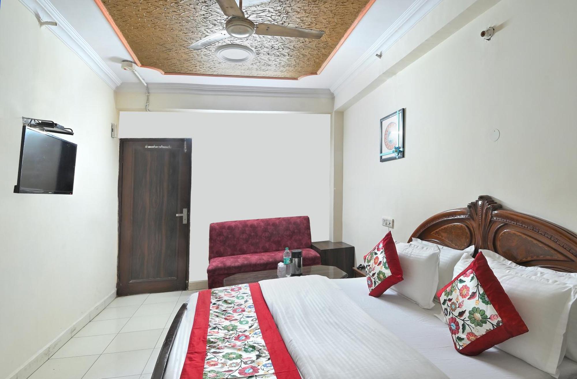 Ashoka Continental 3* New Delhi