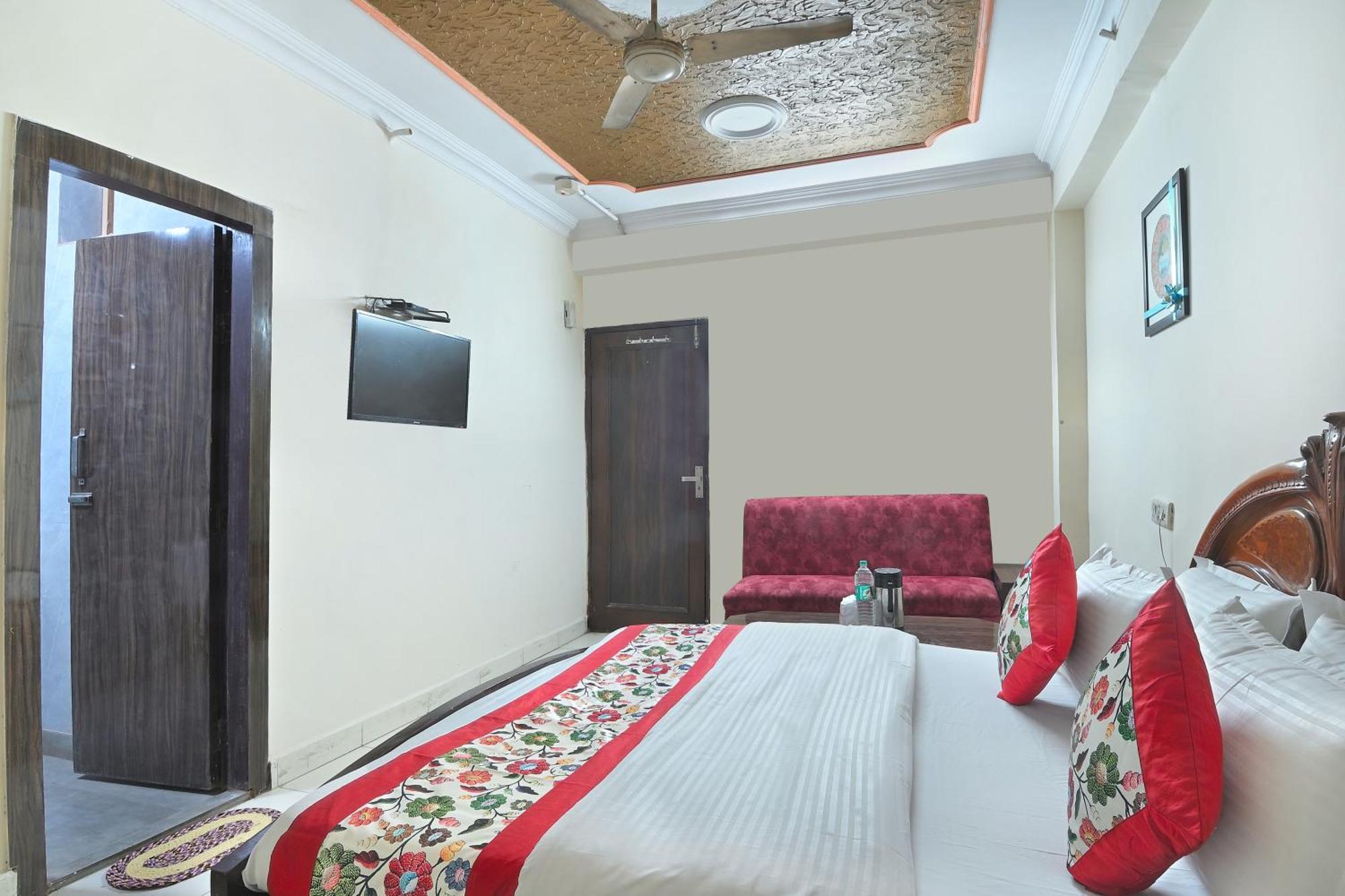 Ashoka Continental 3*