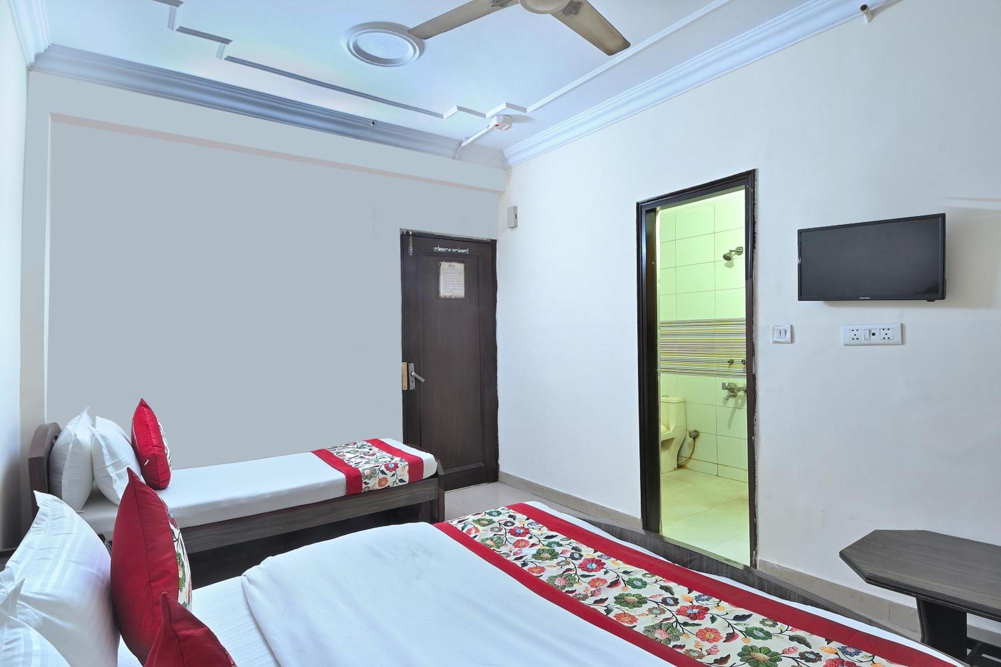 Ashoka Continental 3* New Delhi