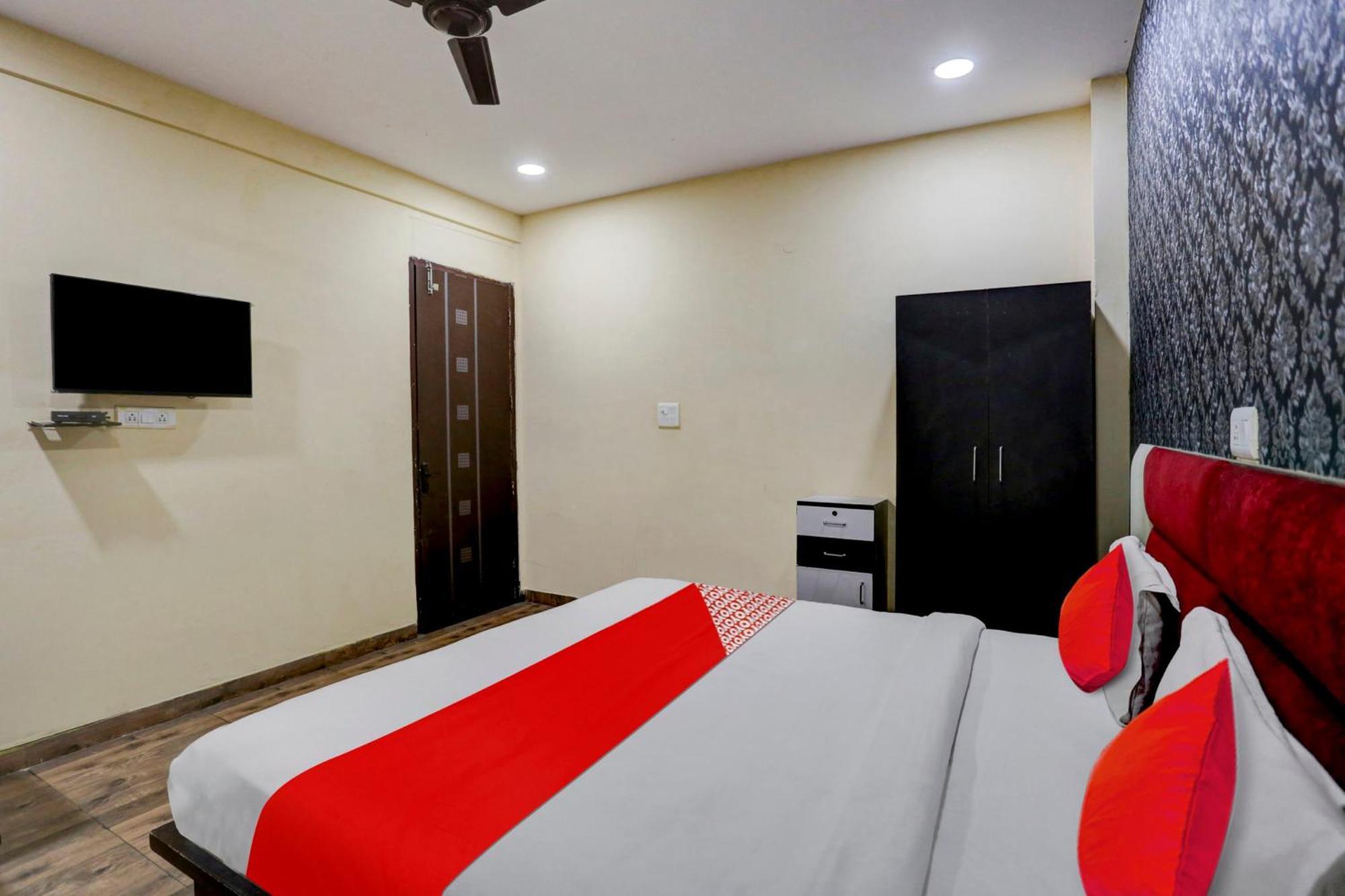 Hotel O Sagarpur Hotel 3*