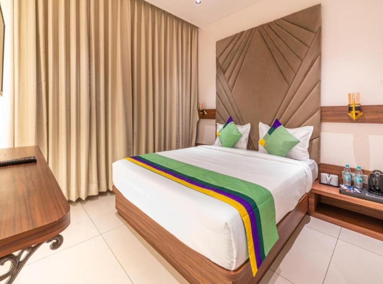 Vijaydeep Palace Near Delhi Airport 3* New Delhi