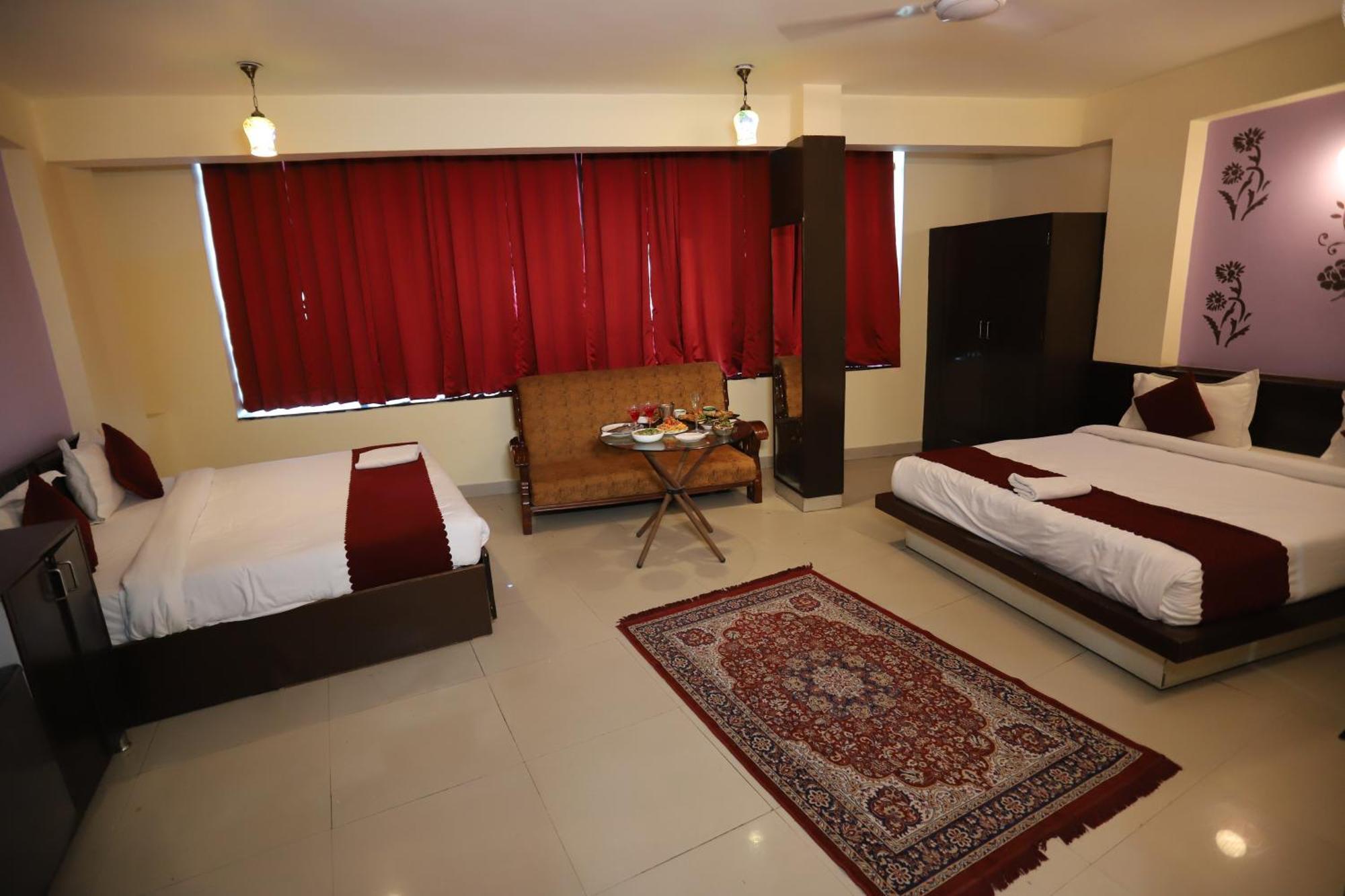 Hotel Airport Port View 3*