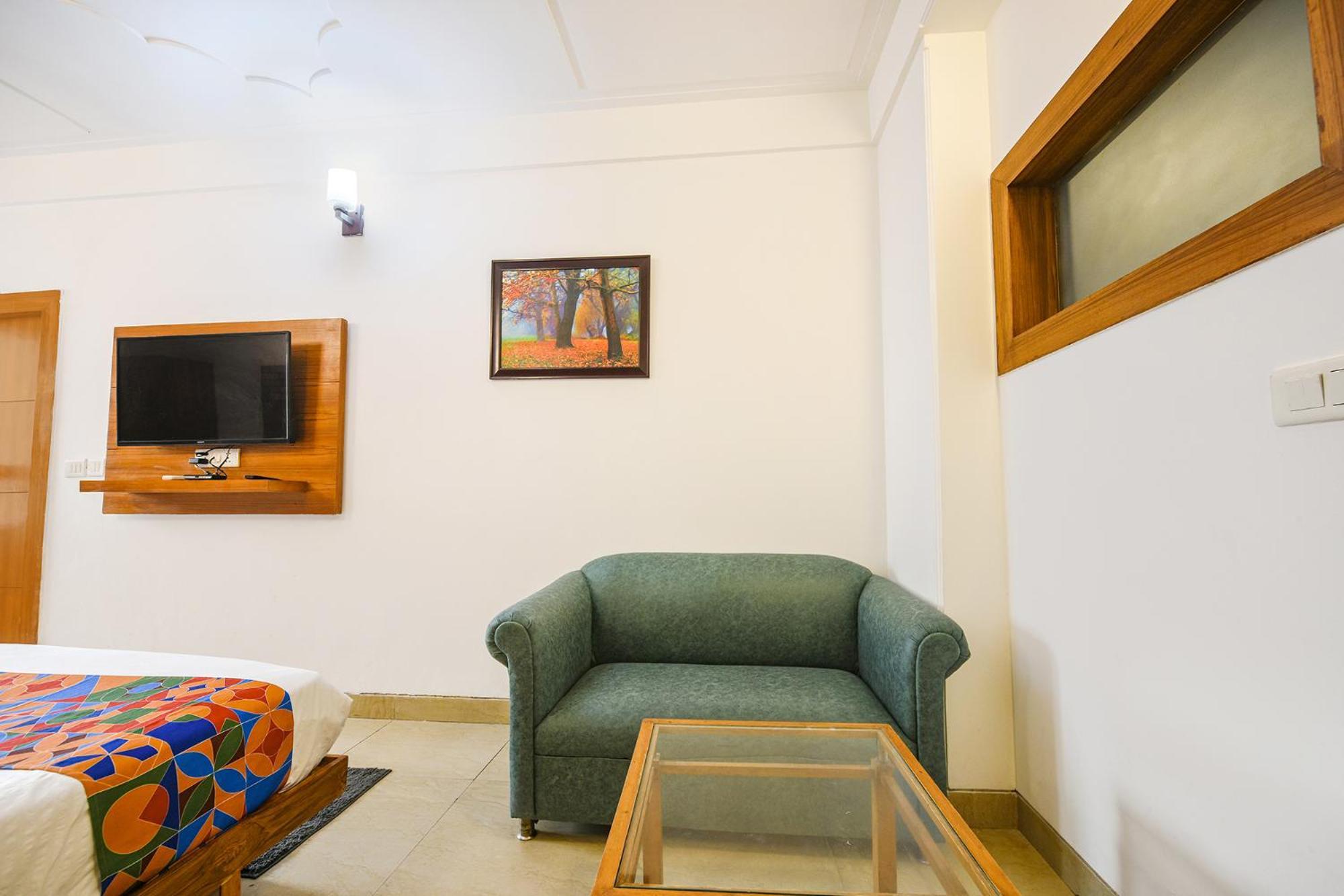 Fabhotel The Grand Ambrosia 4* Nova Deli