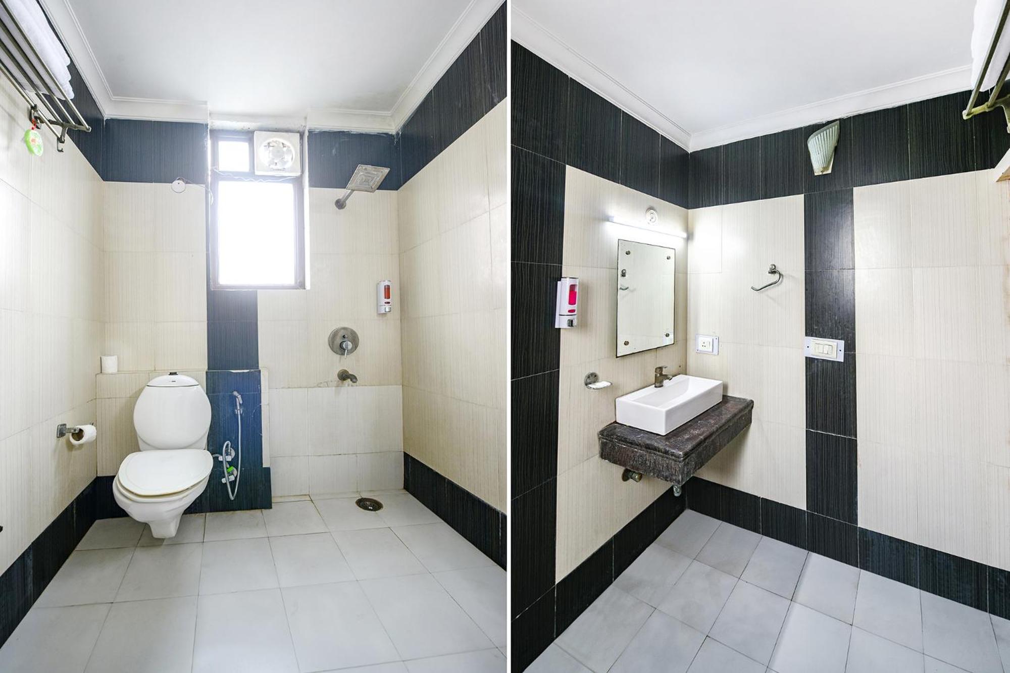 Fabhotel The Grand Ambrosia 4*