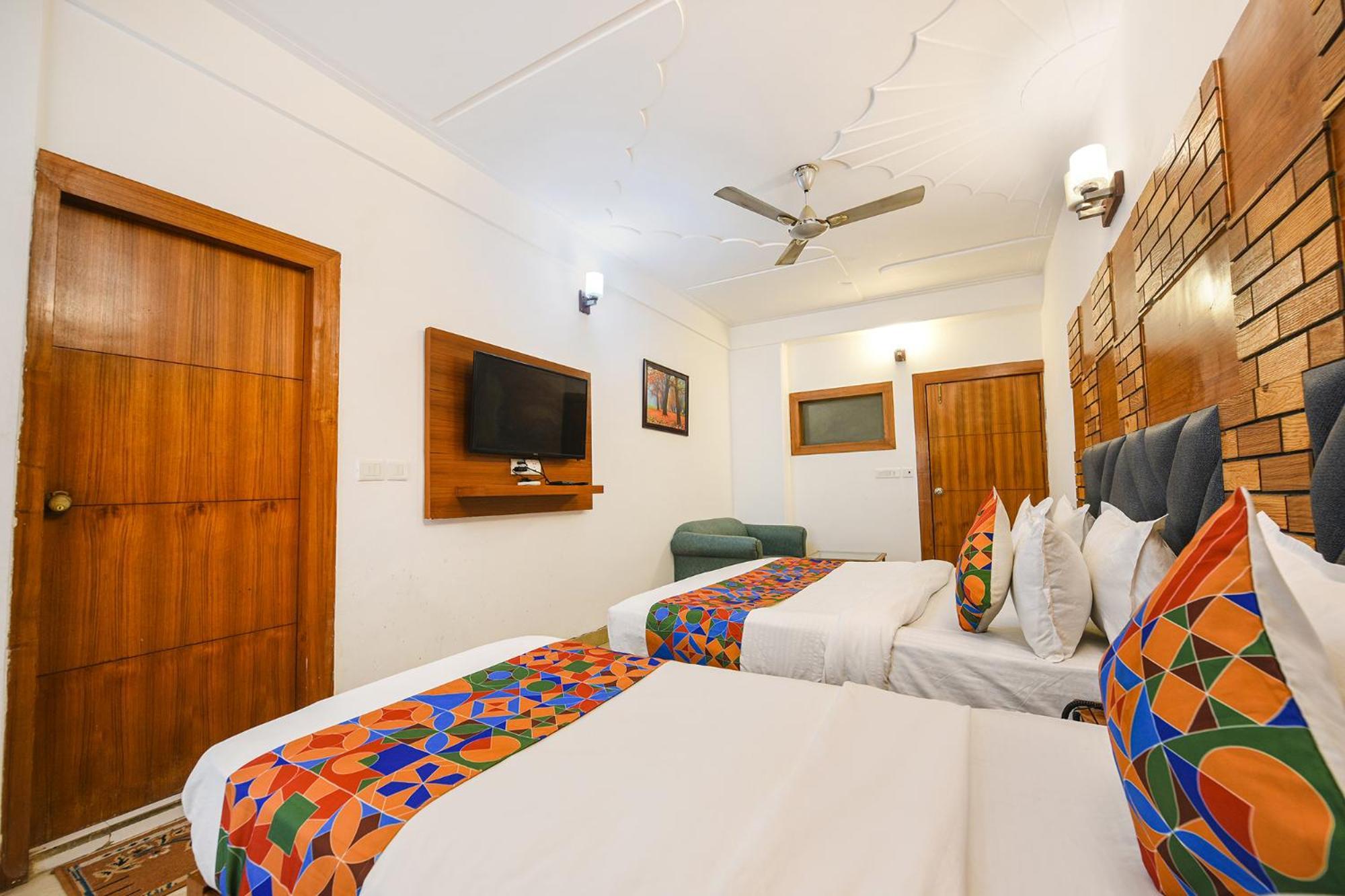 Fabhotel The Grand Ambrosia