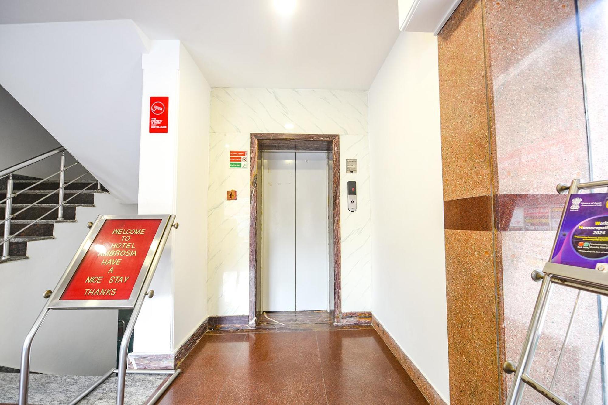 Fabhotel The Grand Ambrosia Hotel