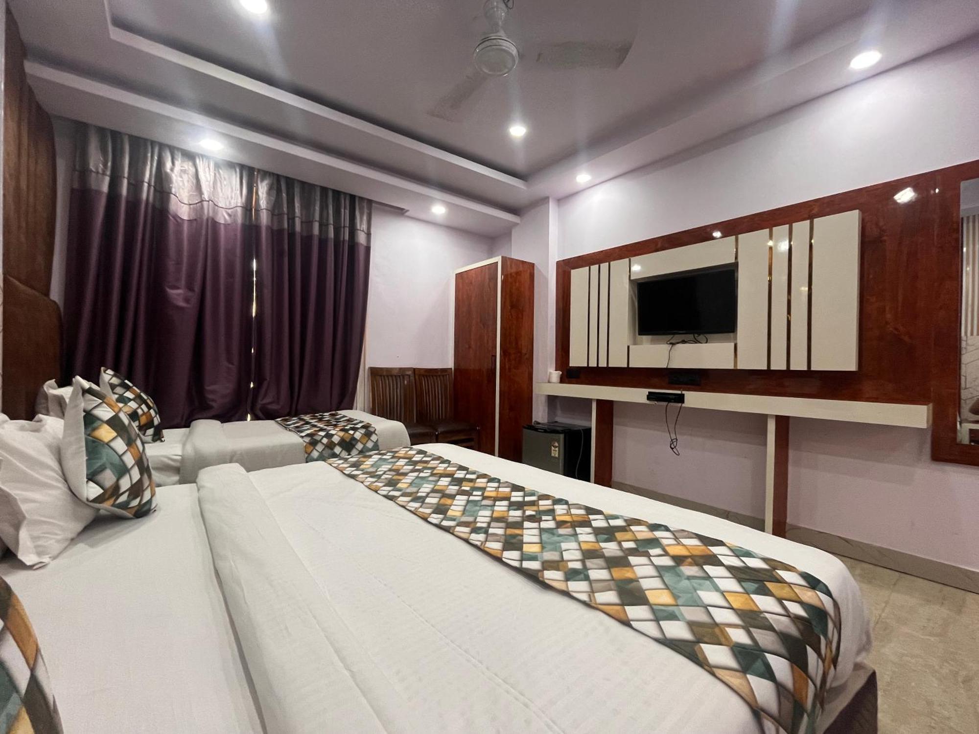 Hotel Embassy Near Rk Ashram Metro