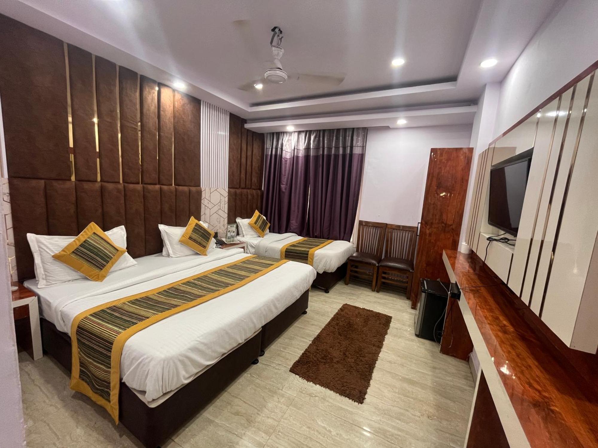 Embassy Near Rk Ashram Metro 4*