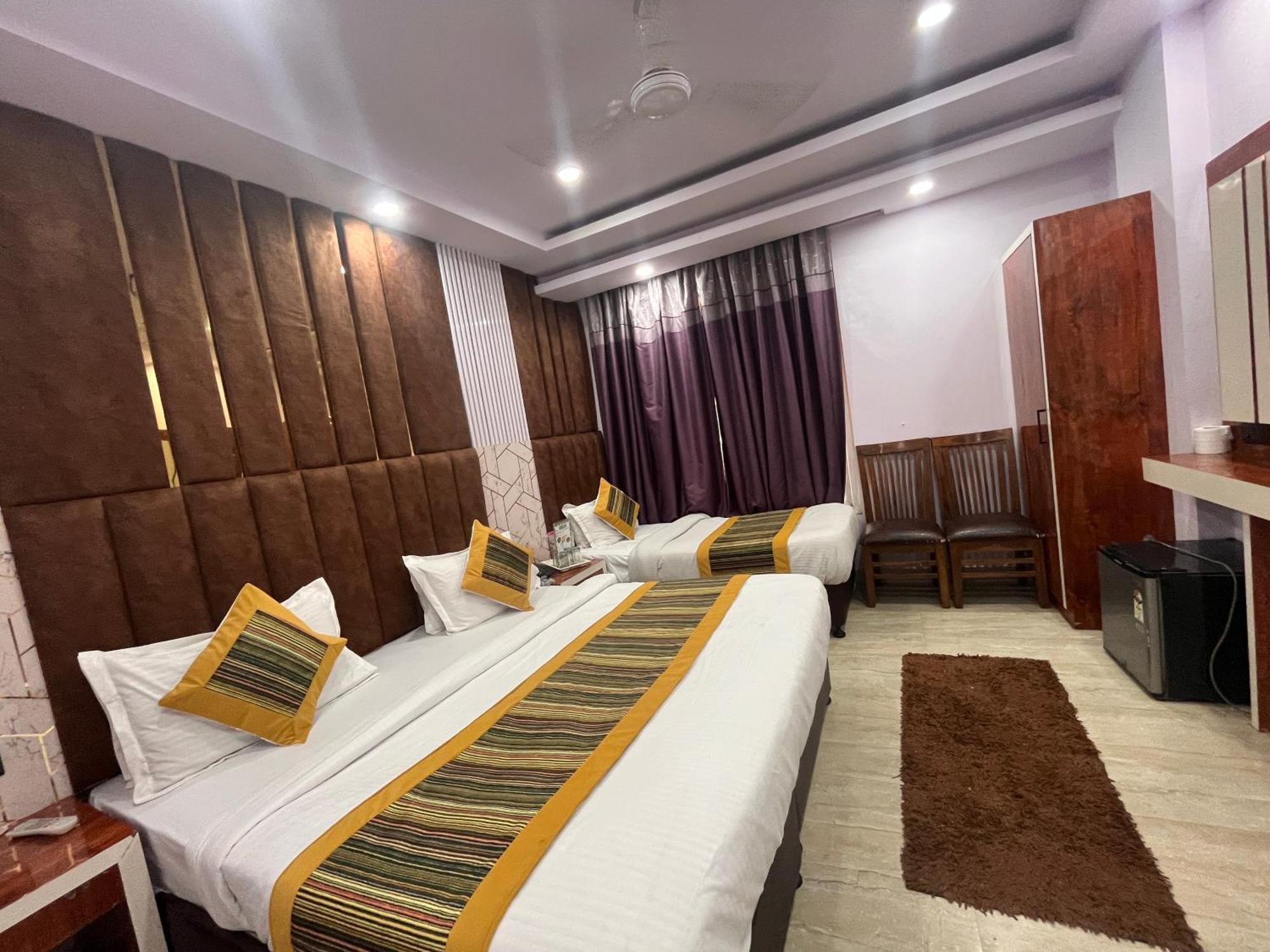 Hotel Embassy Near Rk Ashram Metro