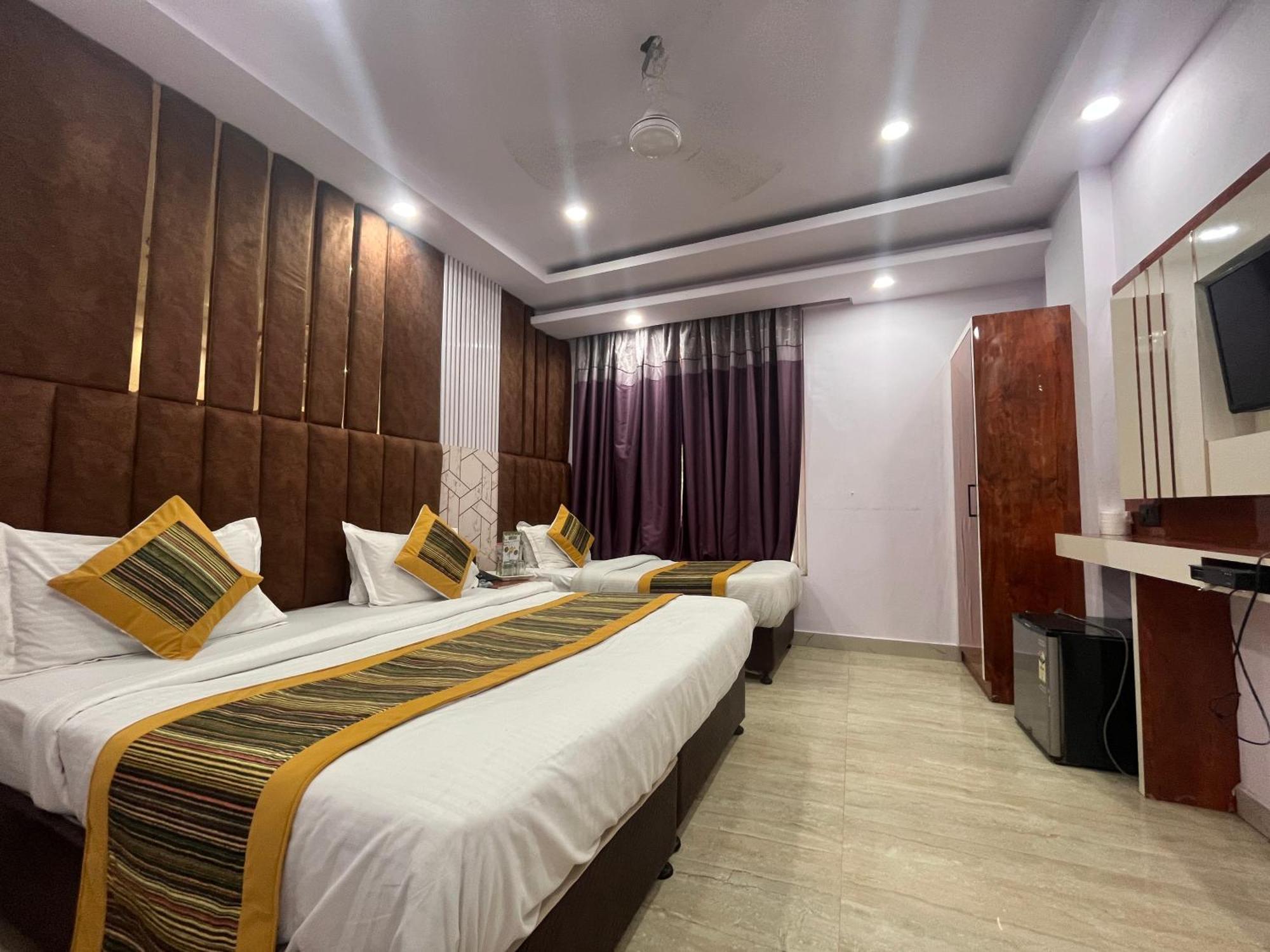 Hotel Embassy Near Rk Ashram Metro