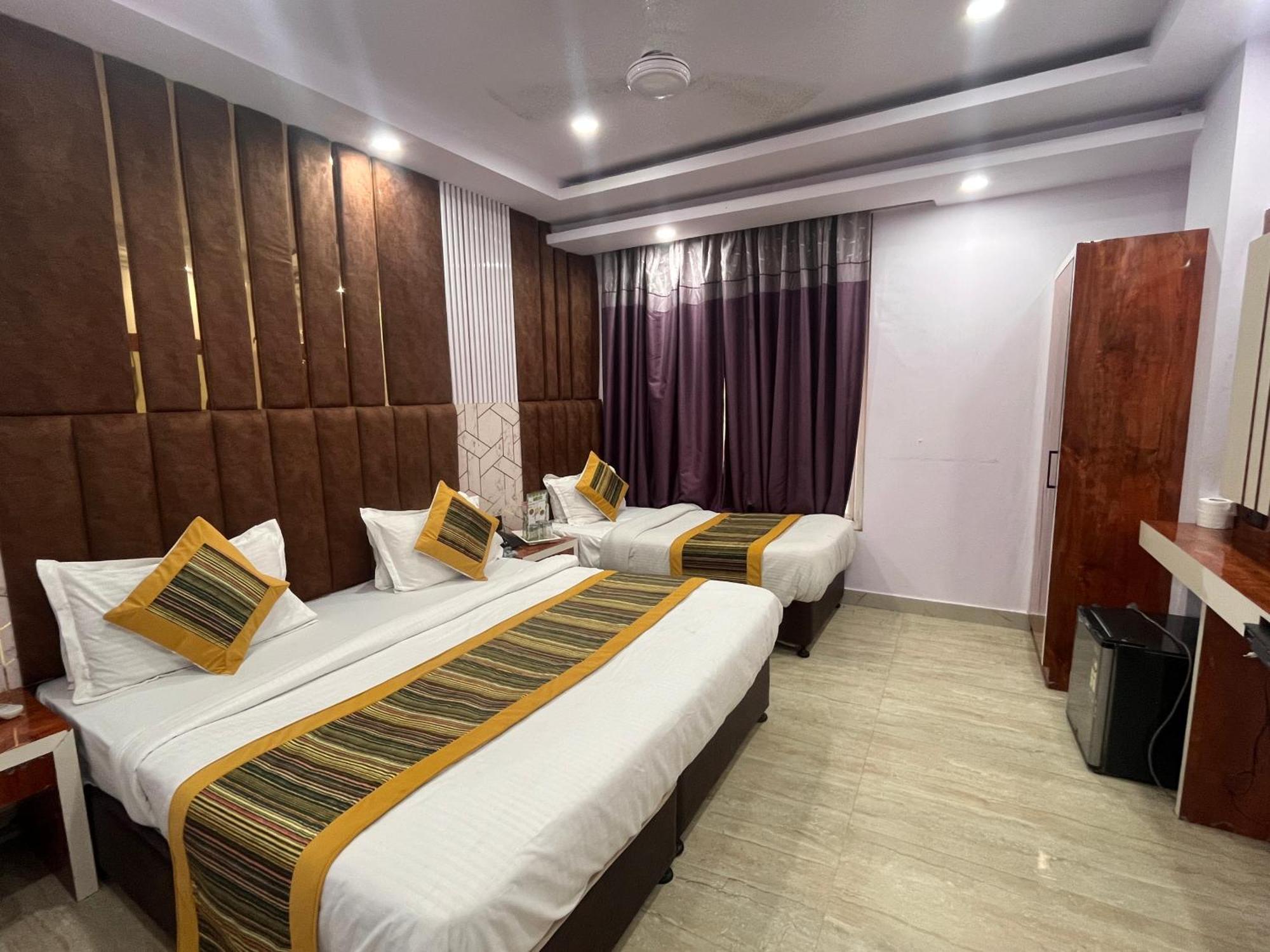 Hotel Embassy Near Rk Ashram Metro New Delhi