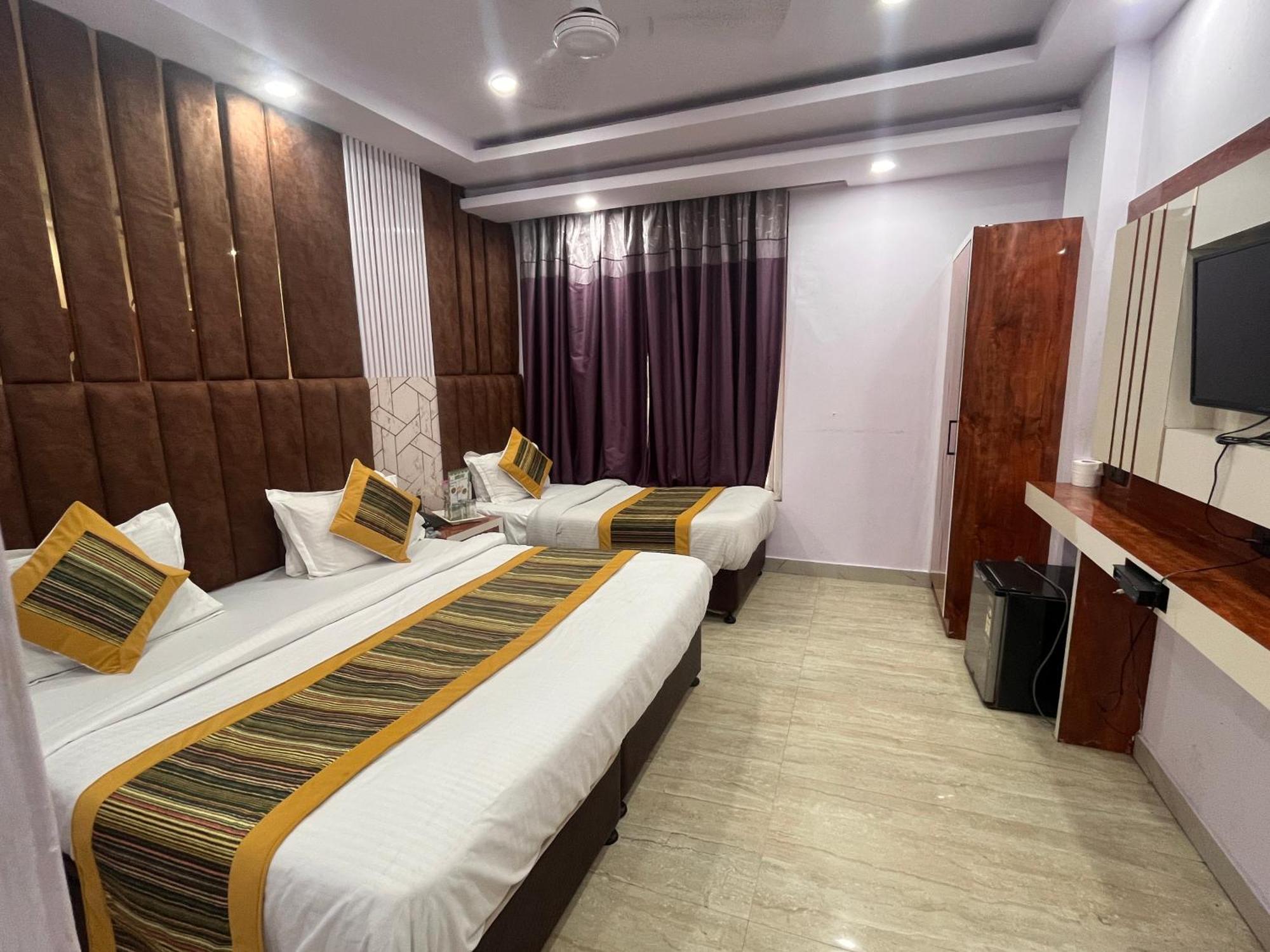 Hotel Embassy Near Rk Ashram Metro New Delhi