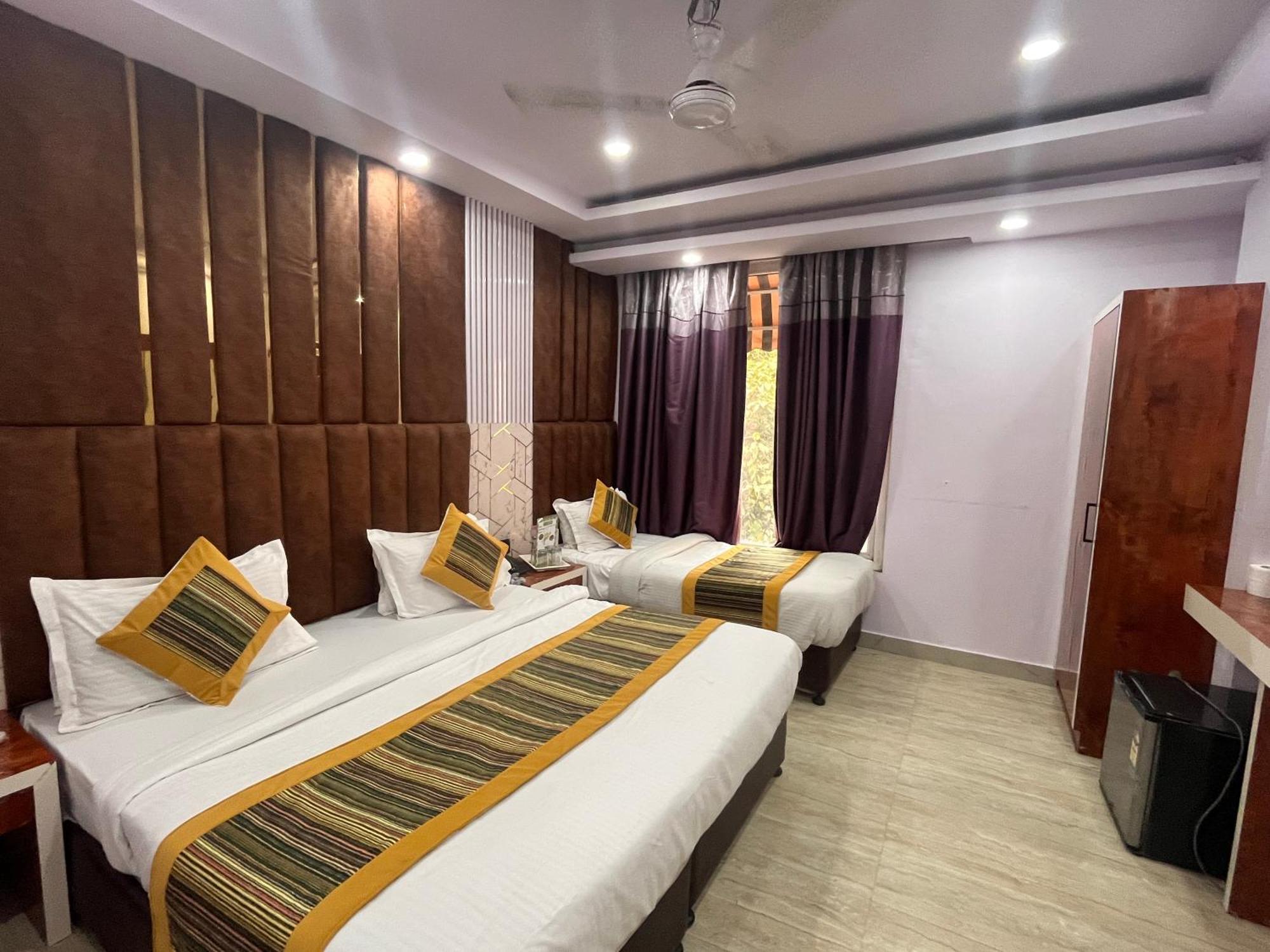 Hotel Embassy Near Rk Ashram Metro New Delhi