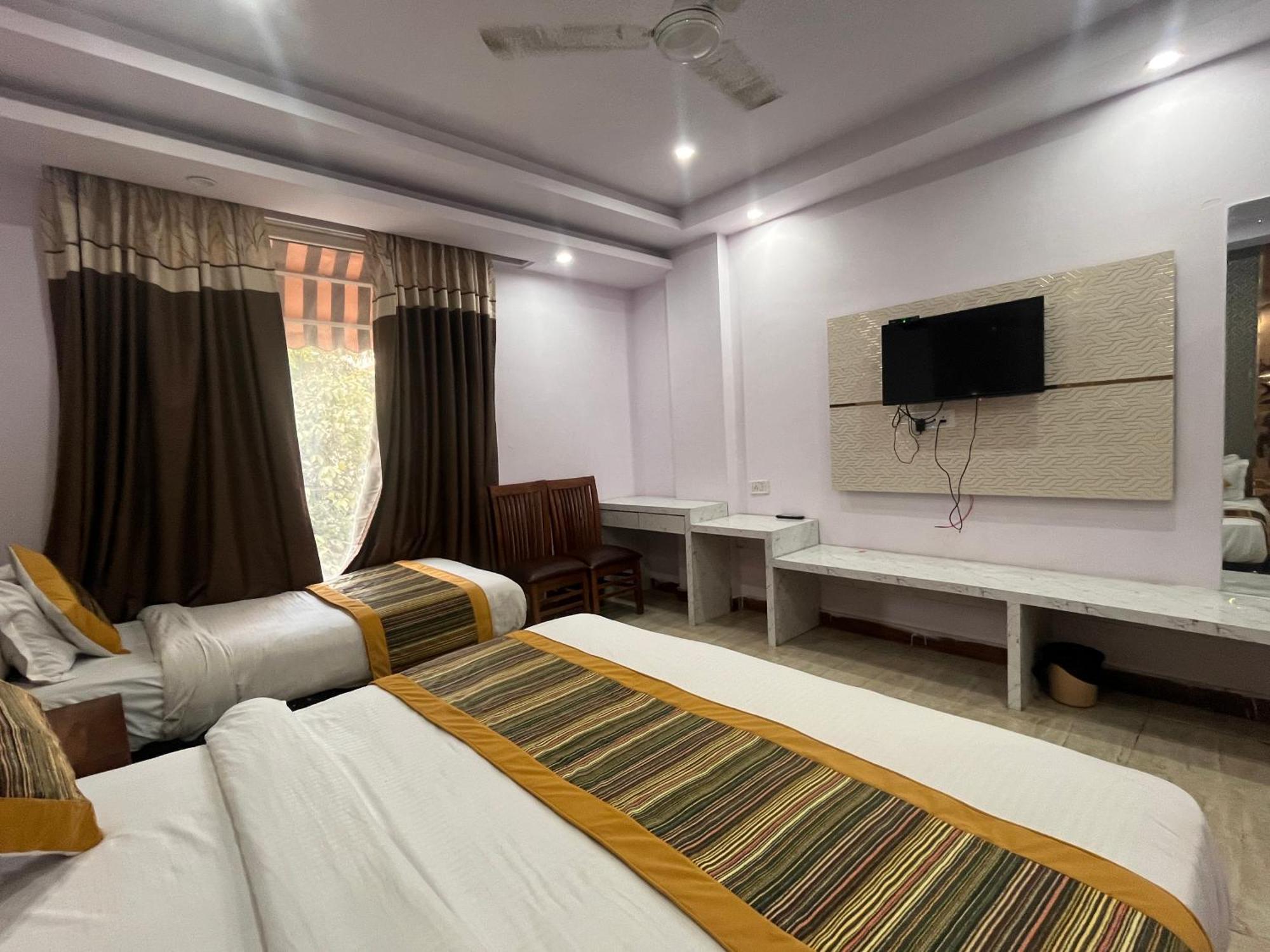 Embassy Near Rk Ashram Metro 4* New Delhi