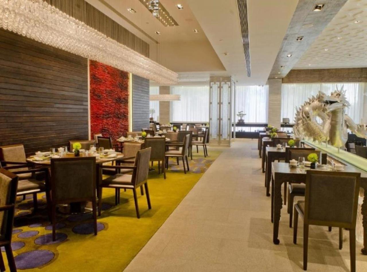 Airport De Olive Aero Near Igi Airport