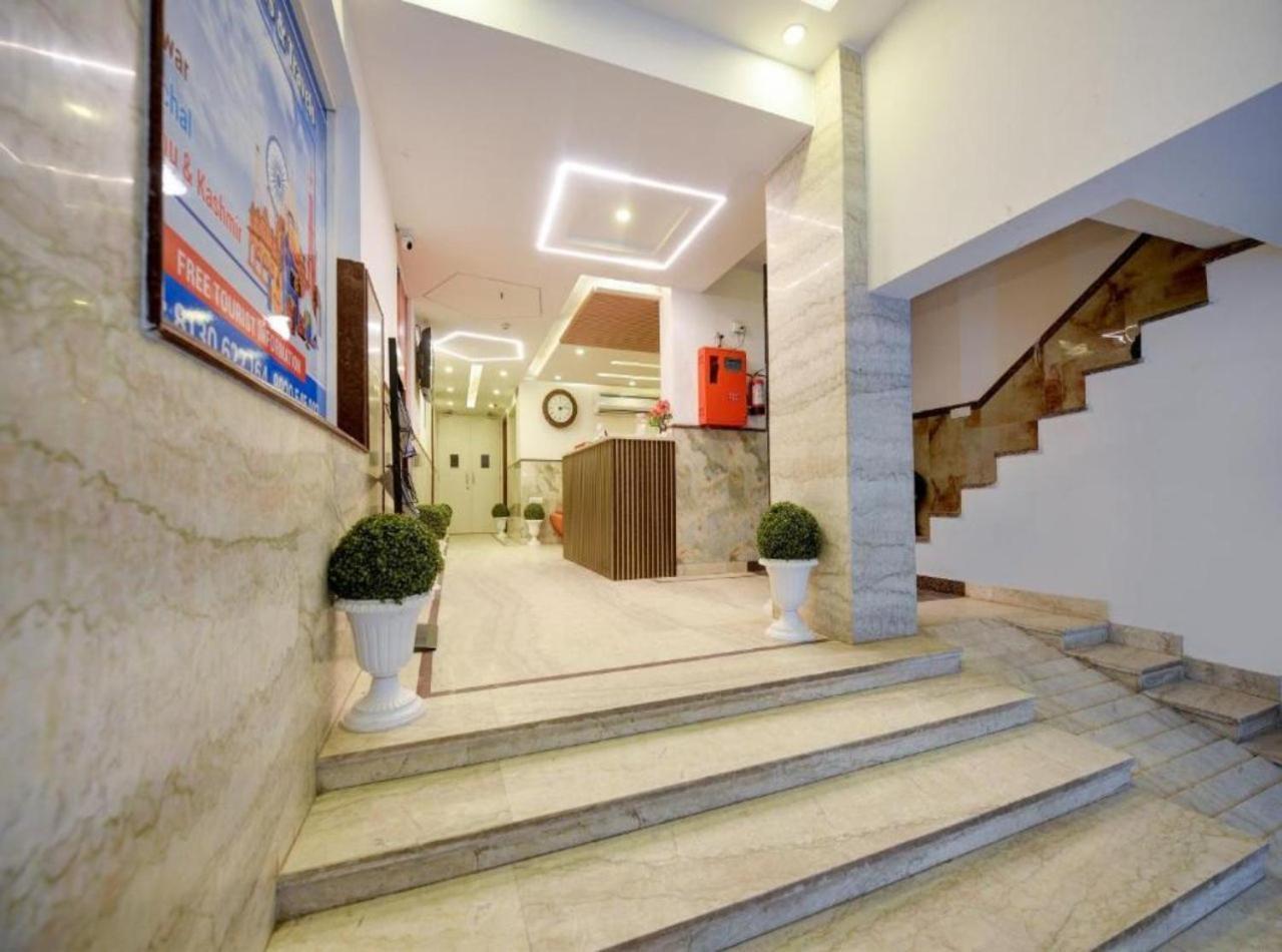 Hotel Grand Rosewood Near Delhi Igi Airport Hotel 4*