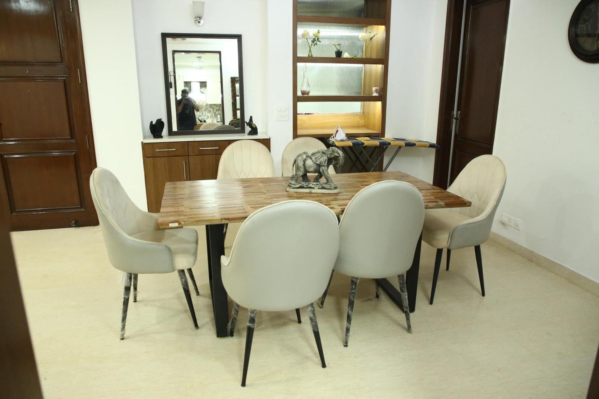 Fortune Service 4bhk,j-45 Apartamento *