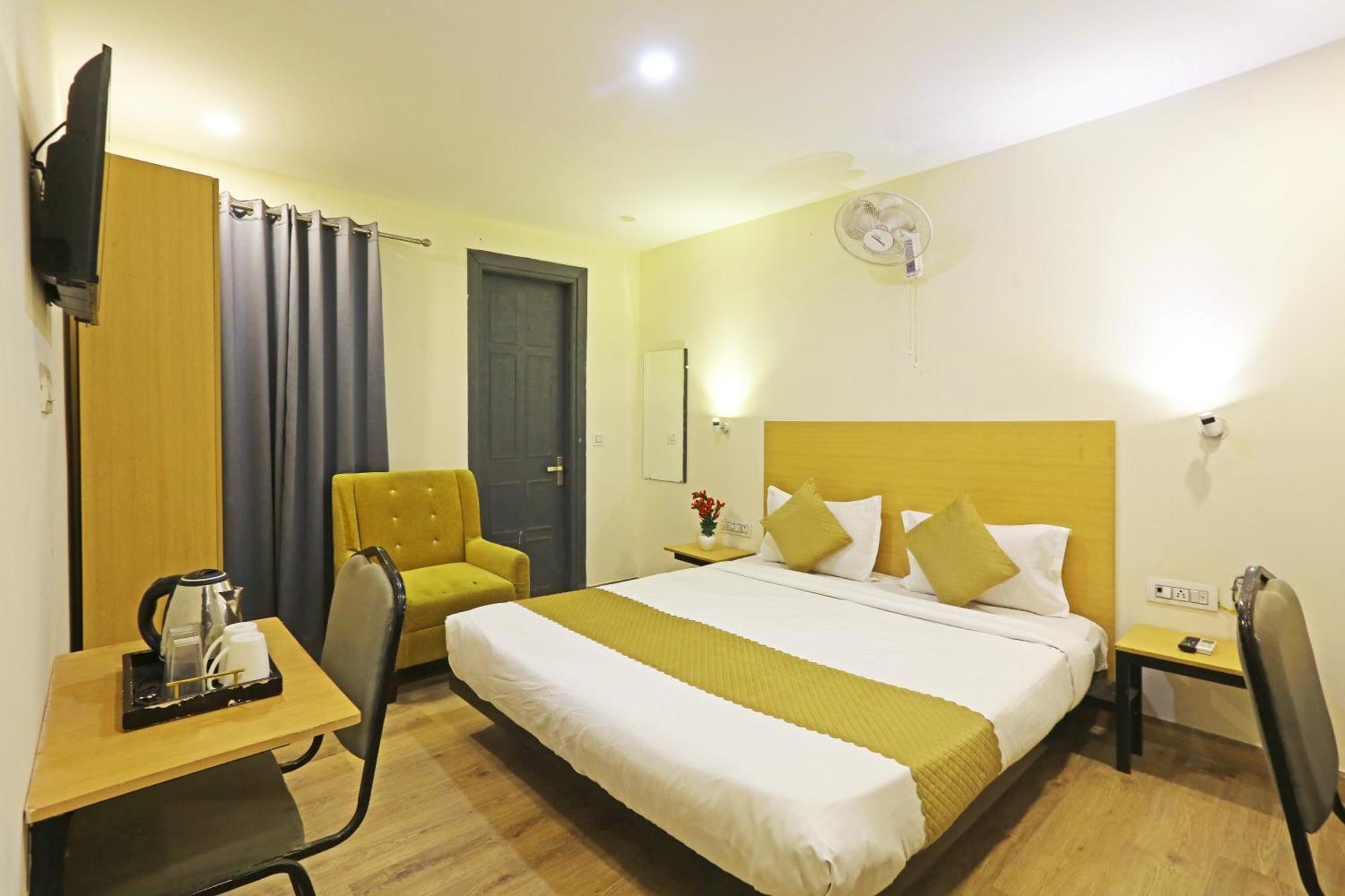 Twamev Residency Uttam Nagar Couple Friendly 4* Delhi (National Capital Territory of India)