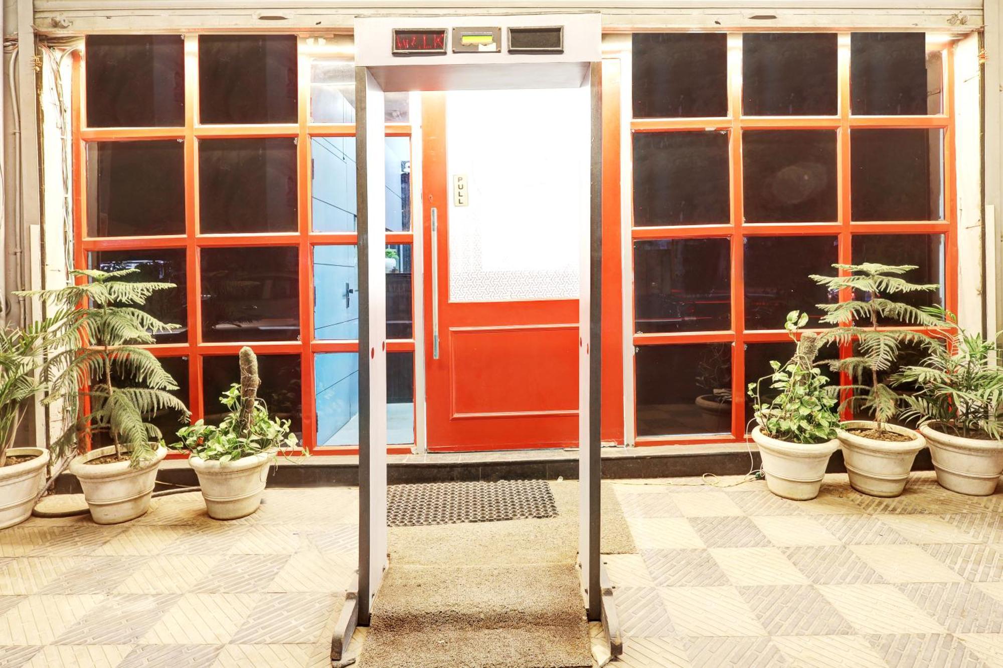 The Rasa Near Welcome Metro Station 3* New Delhi