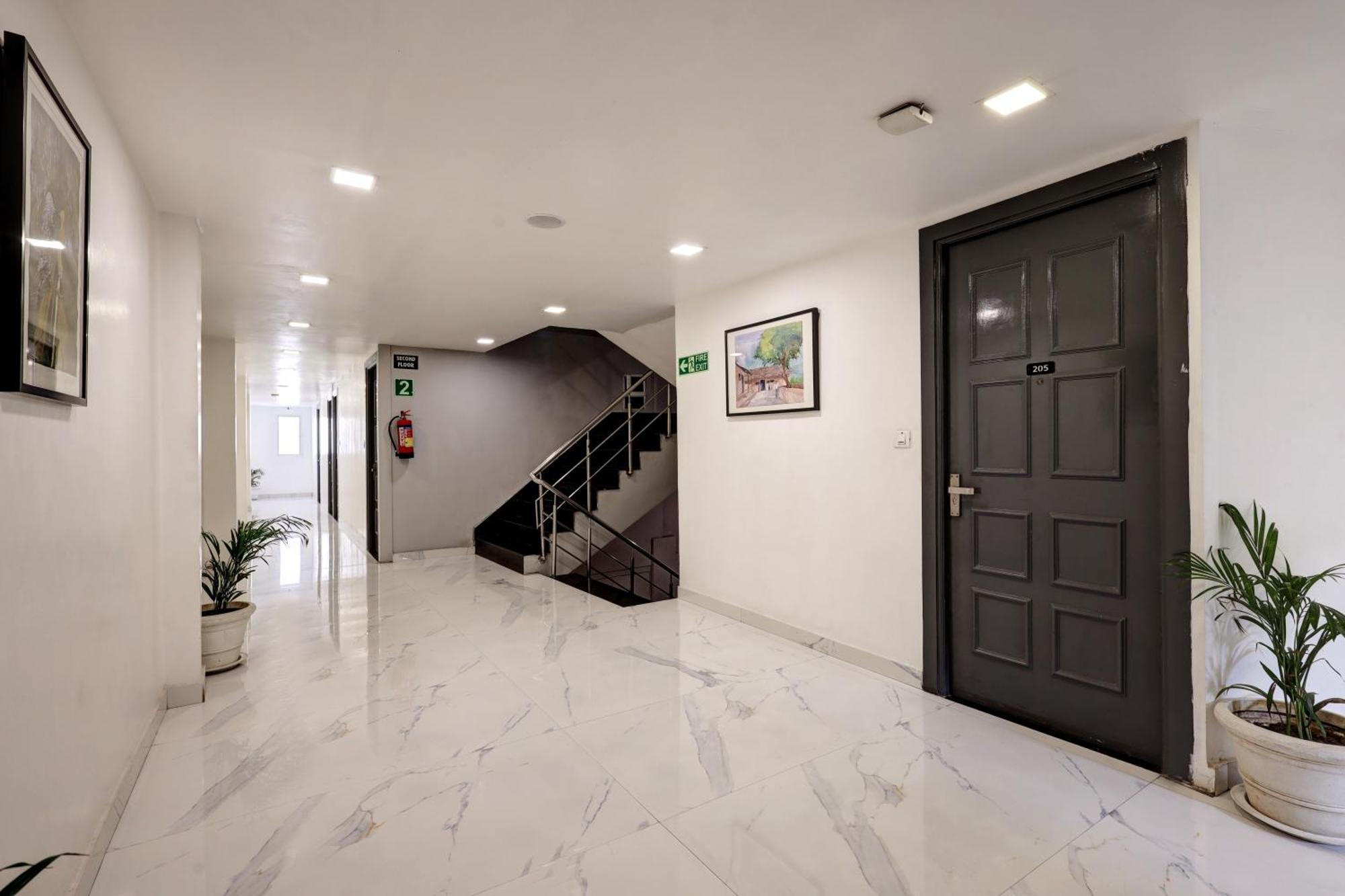 The Rasa Near Welcome Metro Station 3*