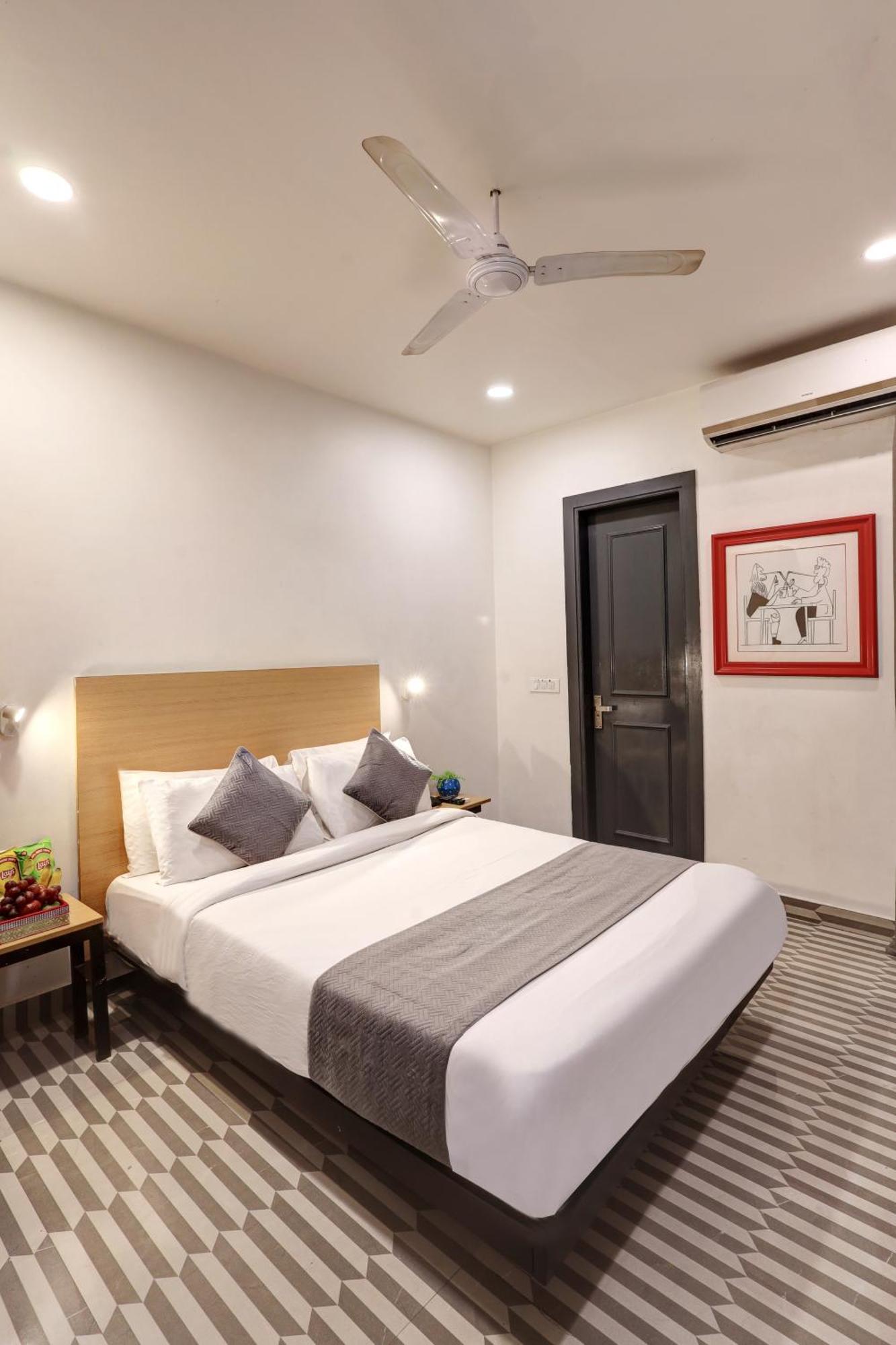 The Rasa Near Welcome Metro Station New Delhi