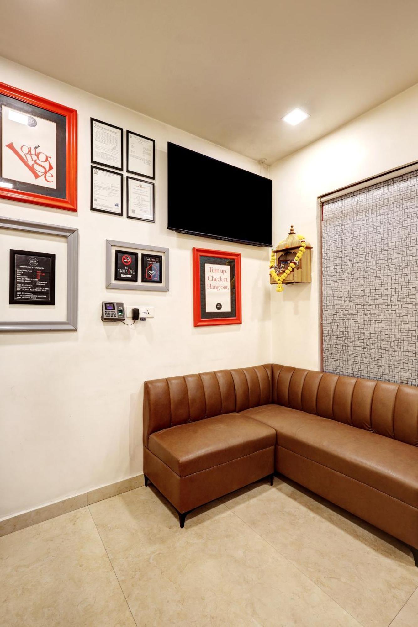 The Rasa Near Welcome Metro Station 3* New Delhi