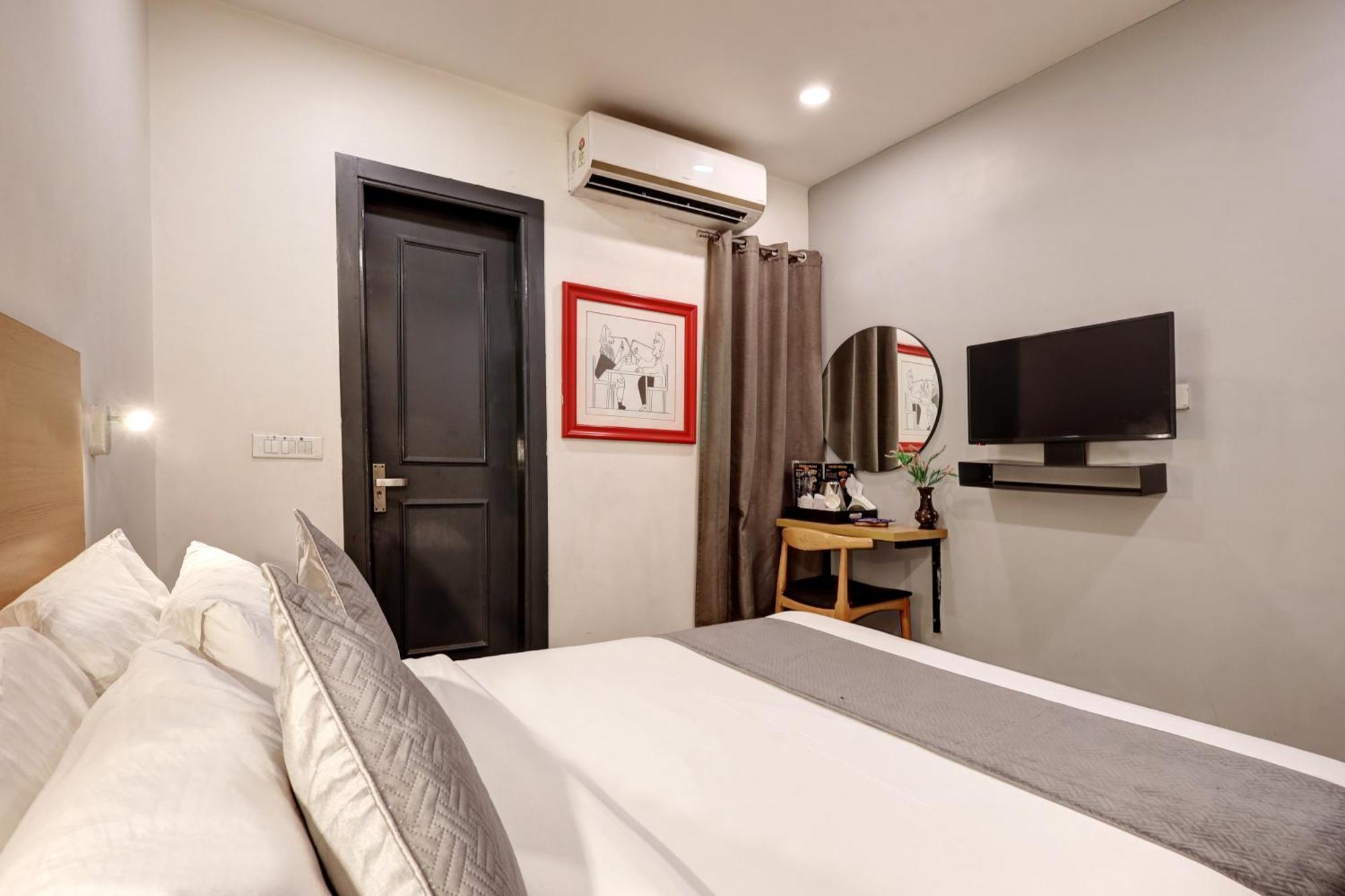 The Rasa Near Welcome Metro Station New Delhi