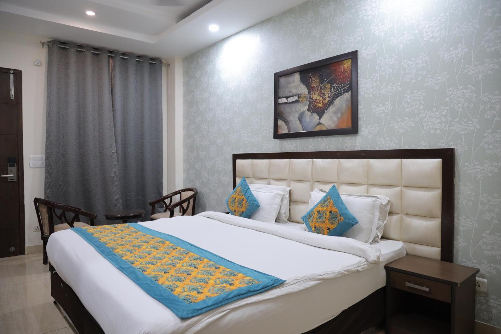 Nirvana Hotel 3*
