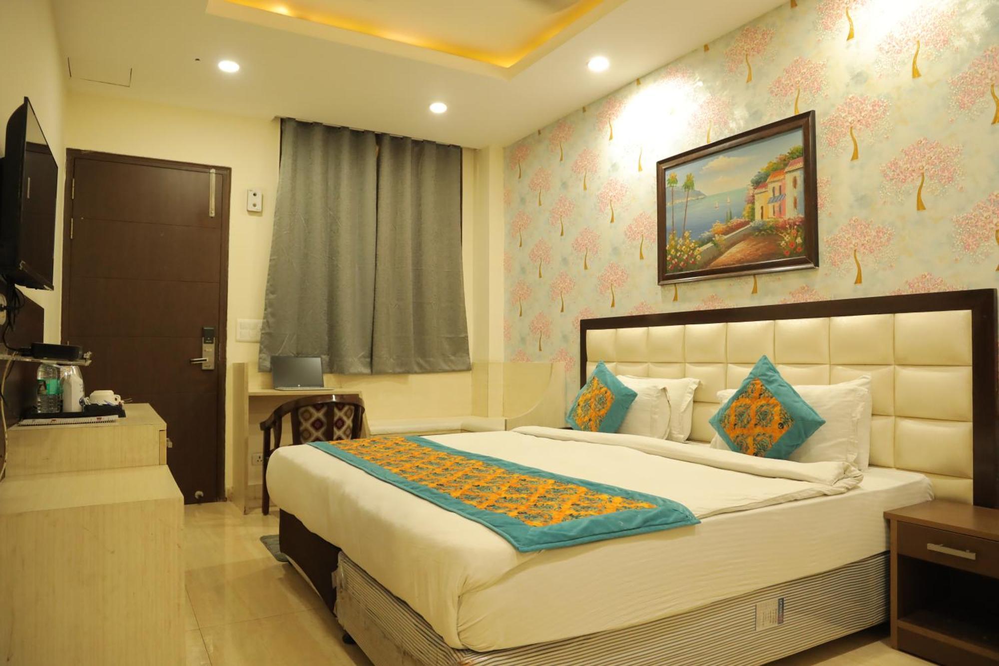 Hotel Nirvana 3*